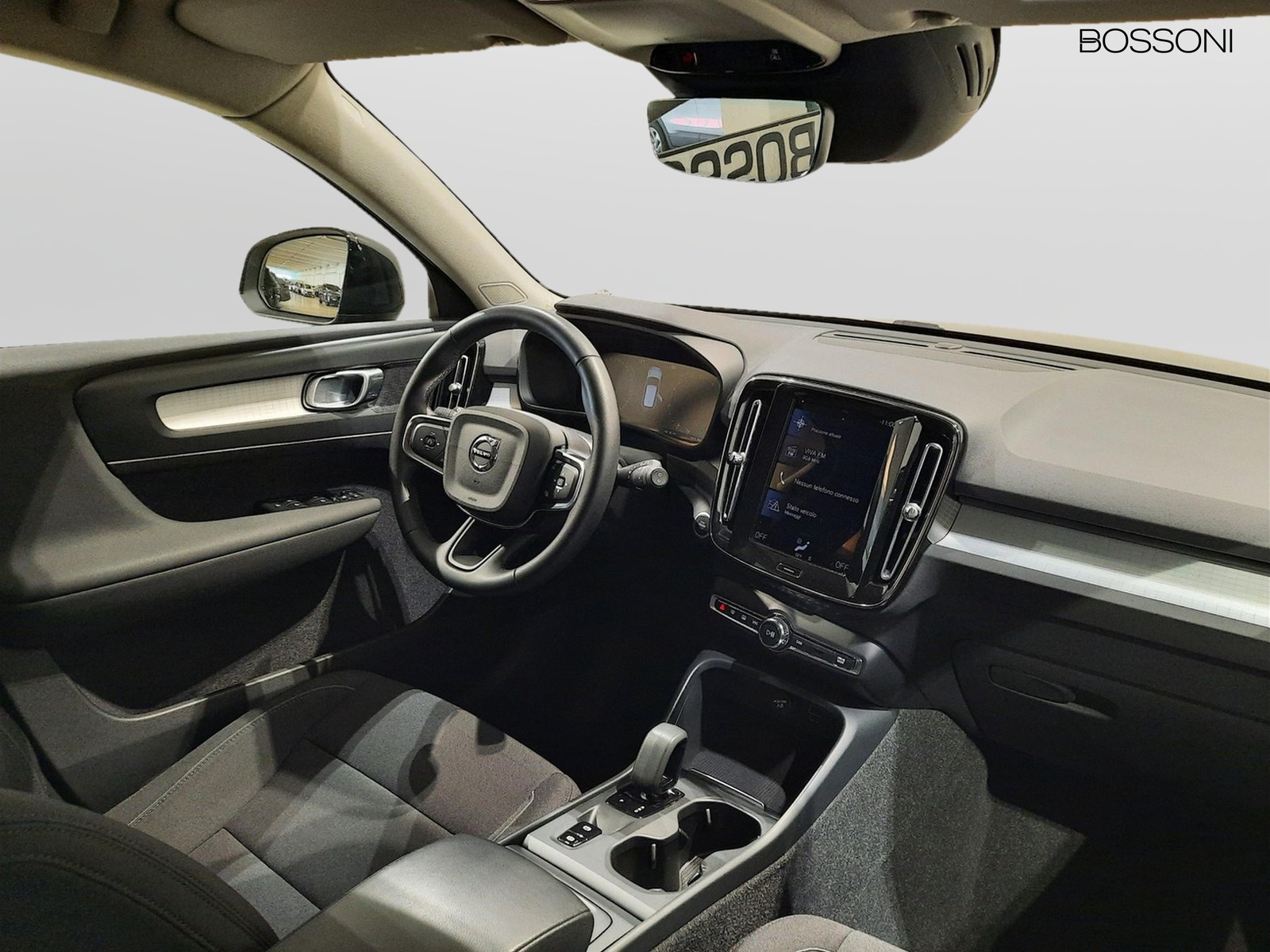 6 - Volvo XC40 2.0 b4 momentum pro awd automatico 7m
