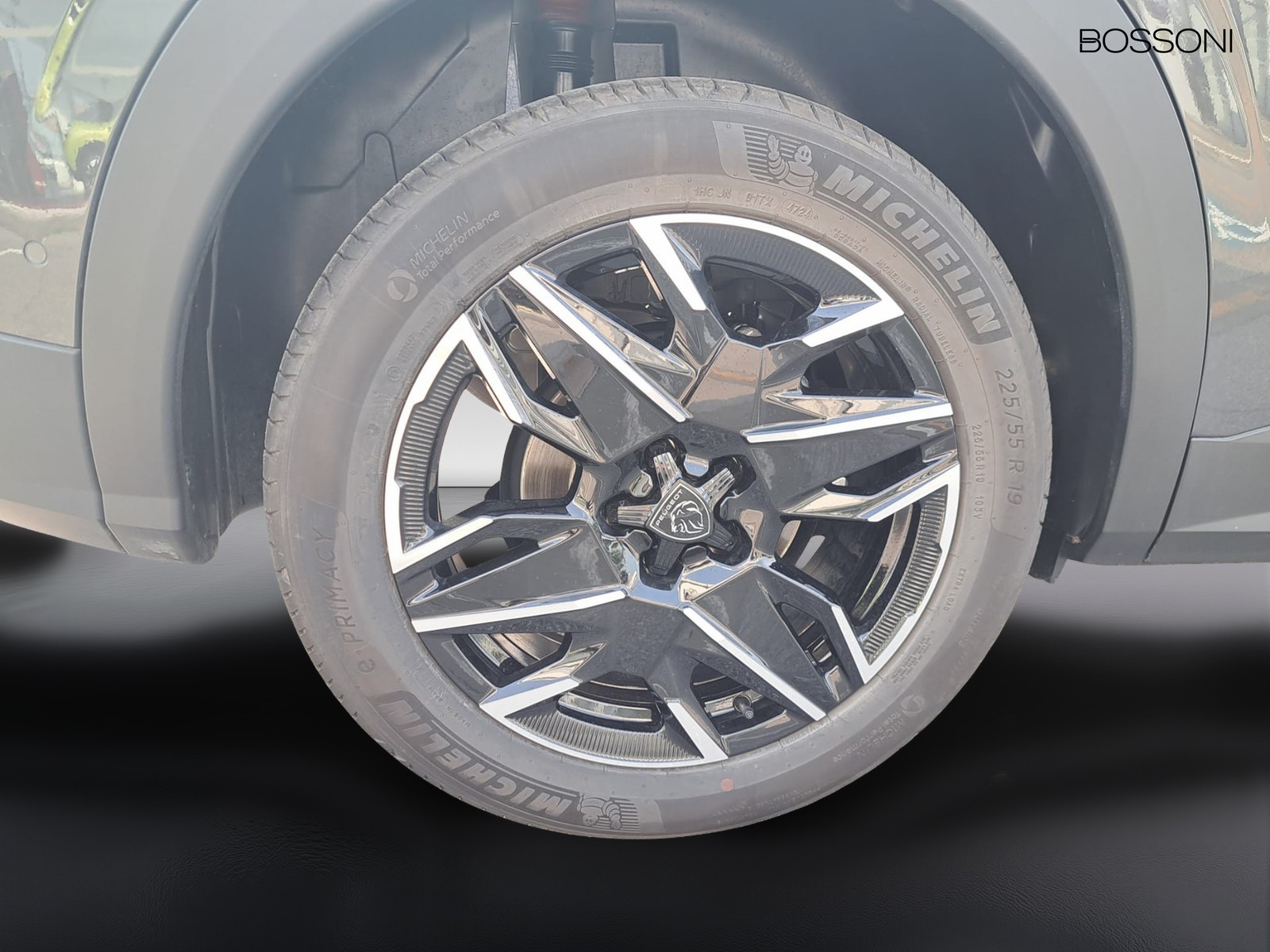 9 - Peugeot 3008 1.2 hybrid 145cv gt e-dcs6
