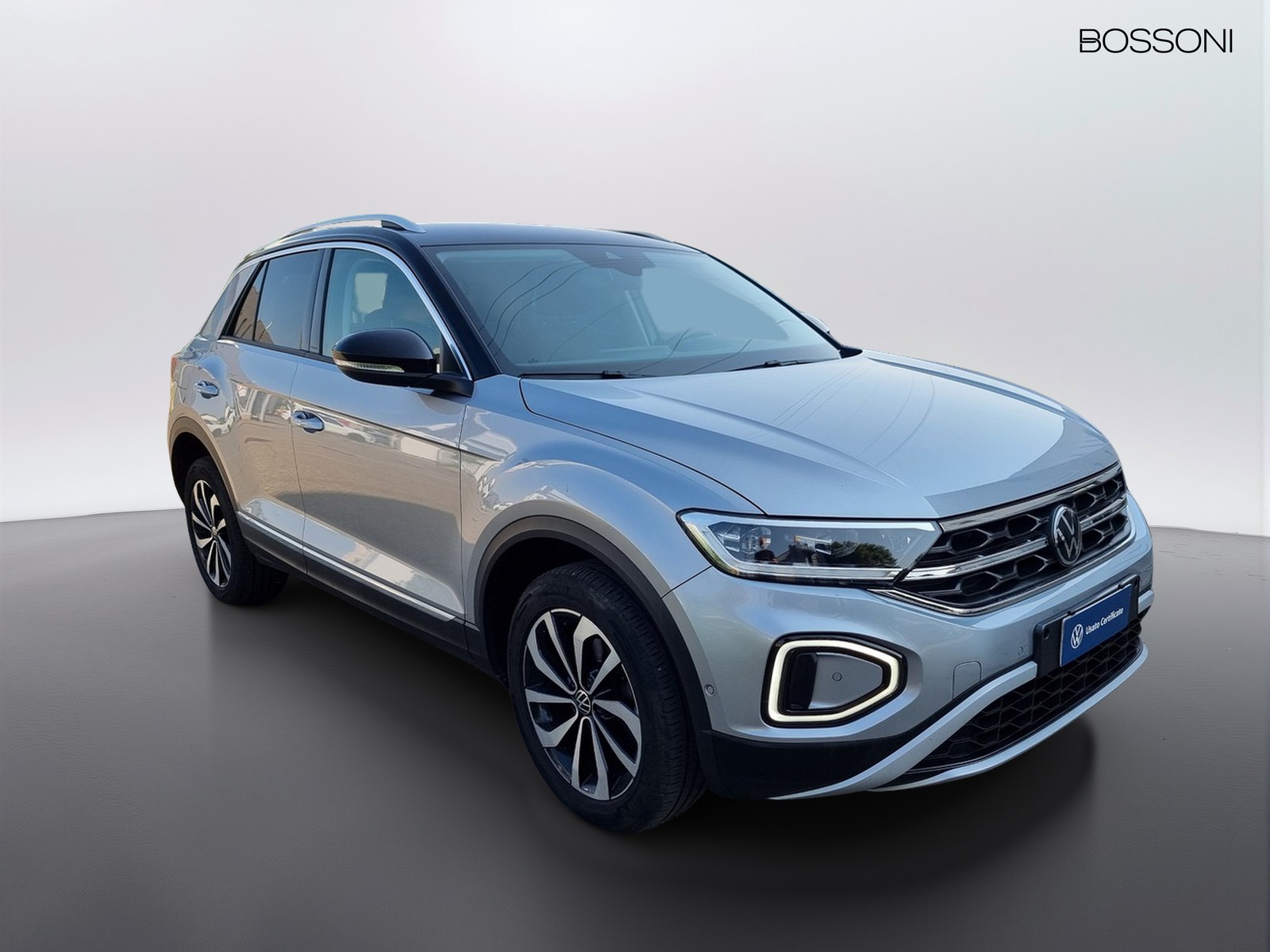 2 - Volkswagen T-Roc 1.0 tsi 110cv style