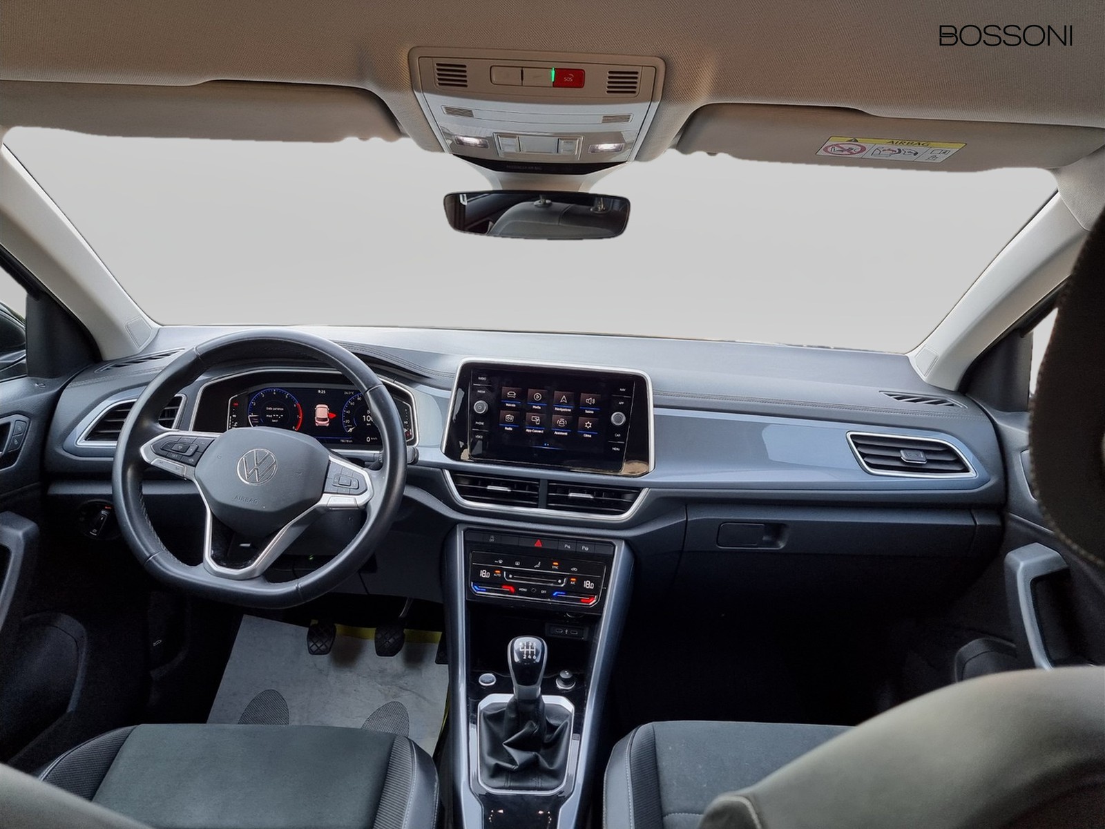 14 - Volkswagen T-Roc 1.0 tsi 110cv style
