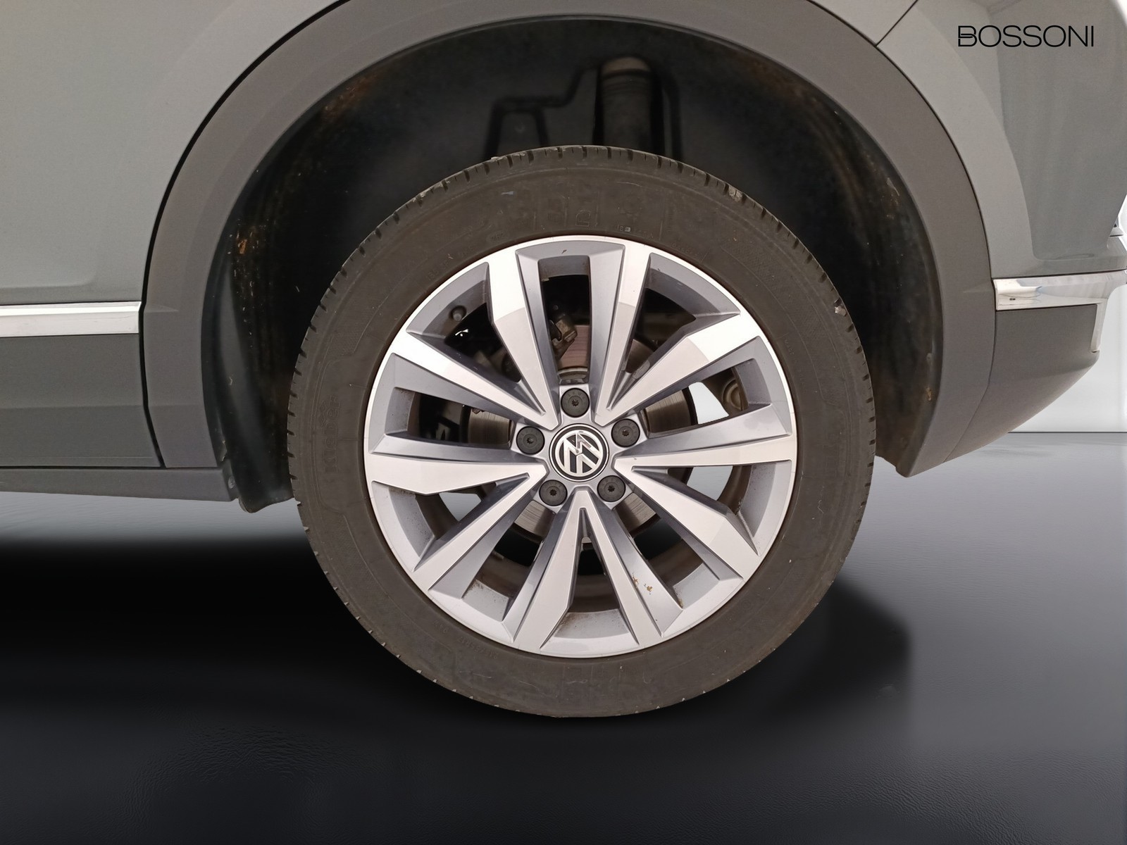 26 - Volkswagen T-Roc 1.0 tsi 115cv style