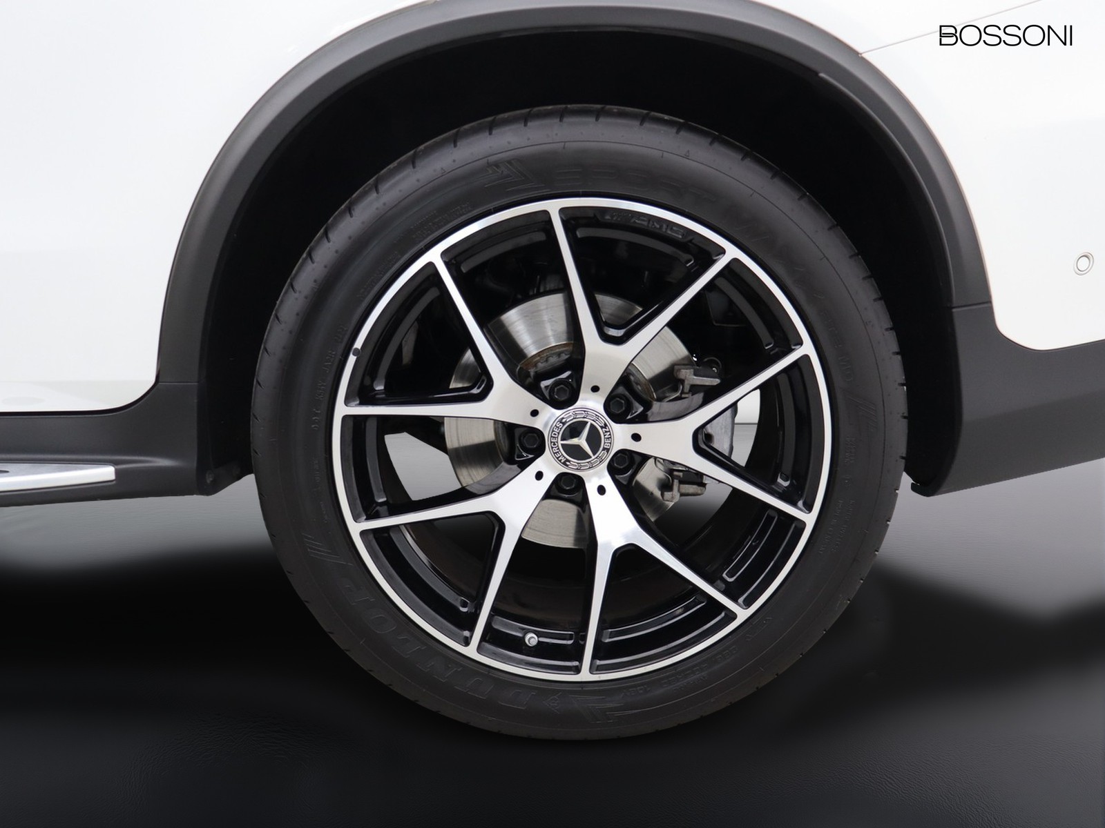 4 - Mercedes GLC coupe 220 d premium 4matic 9g-tronic plus
