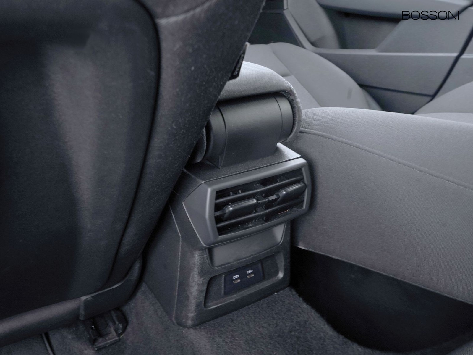 27 - Audi A3 sportback 30 2.0 tdi business advanced