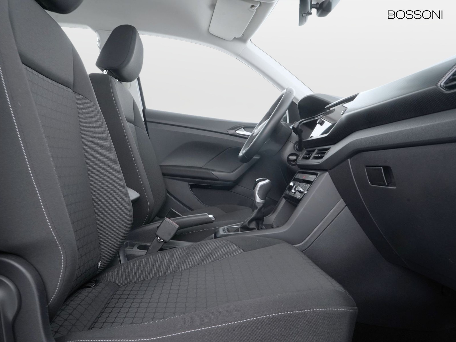 8 - Volkswagen T-Cross 1.0 tsi 95cv style