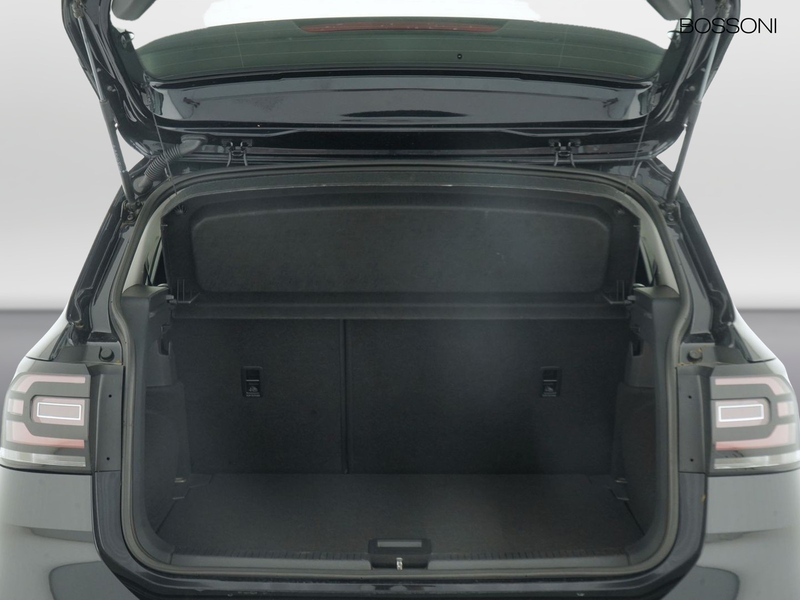 10 - Volkswagen T-Cross 1.0 tsi 95cv style