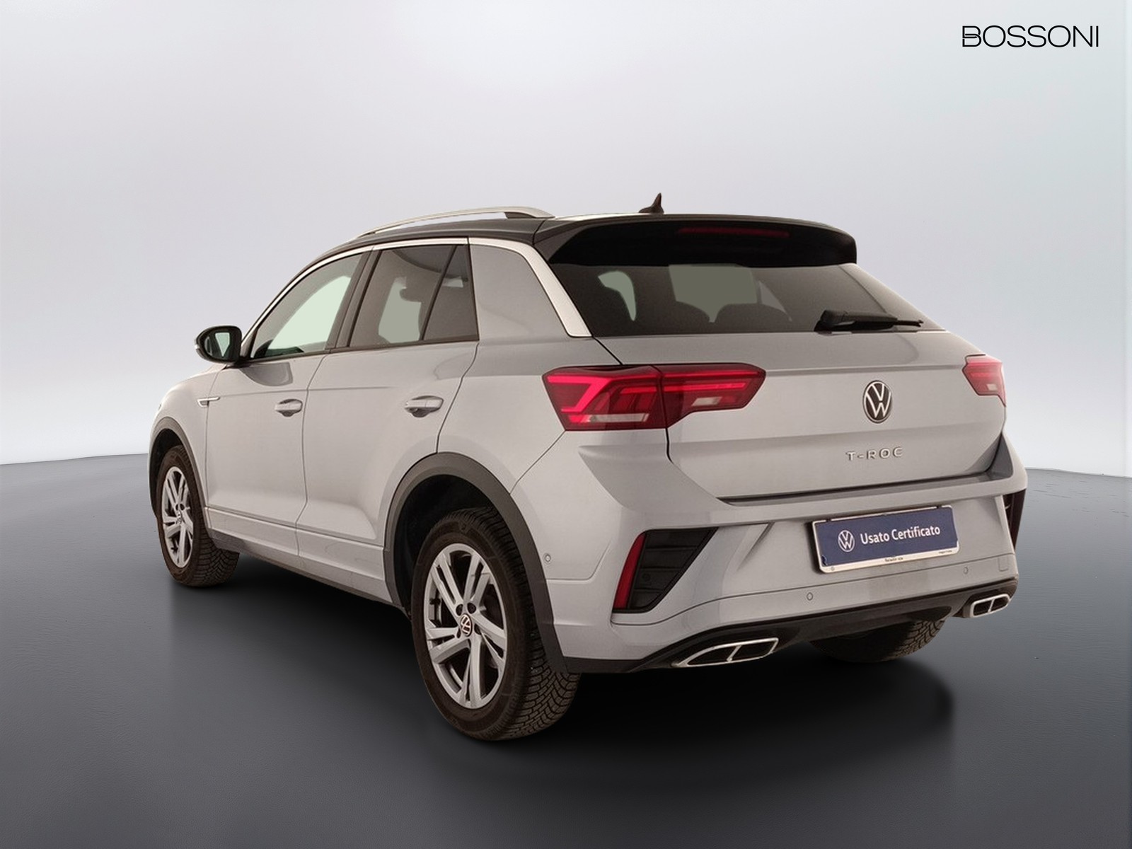 4 - Volkswagen T-Roc 1.0 tsi 110cv r line