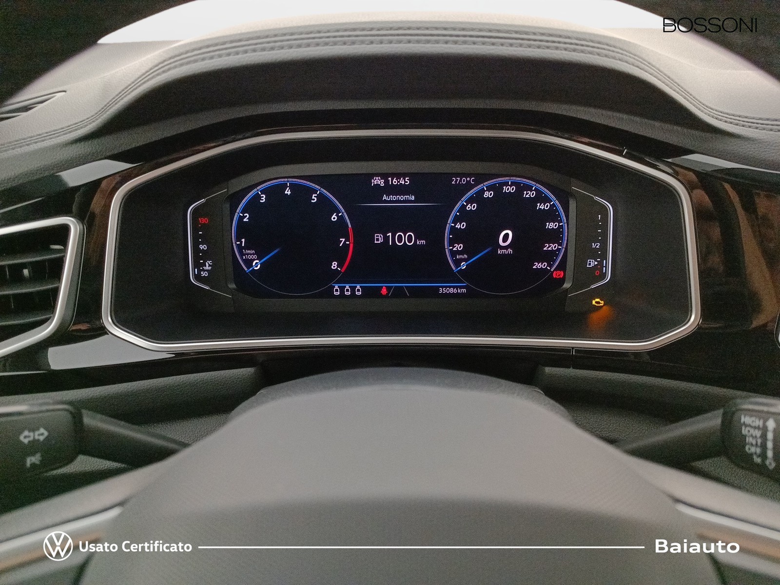 9 - Volkswagen T-Roc 1.0 tsi 110cv r line