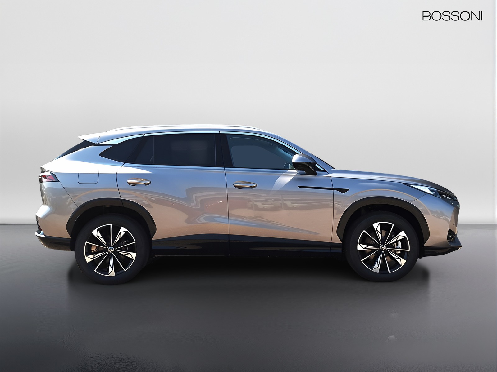 4 - Mg HS 1.5 hybrid+ luxury auto