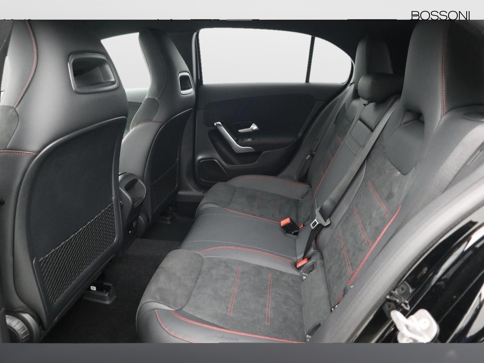 8 - Mercedes Classe A 250 e plug-in-hybrid amg line advanced plus speedshift dct amg 8g