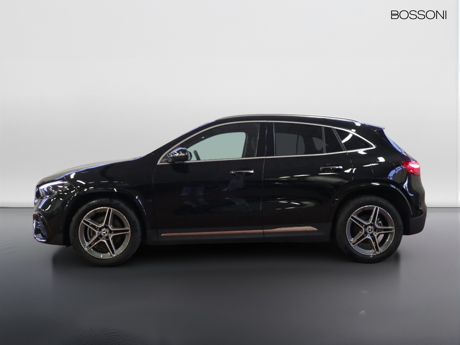 3 - Mercedes GLA 180 d amg line advanced plus 8g-dct