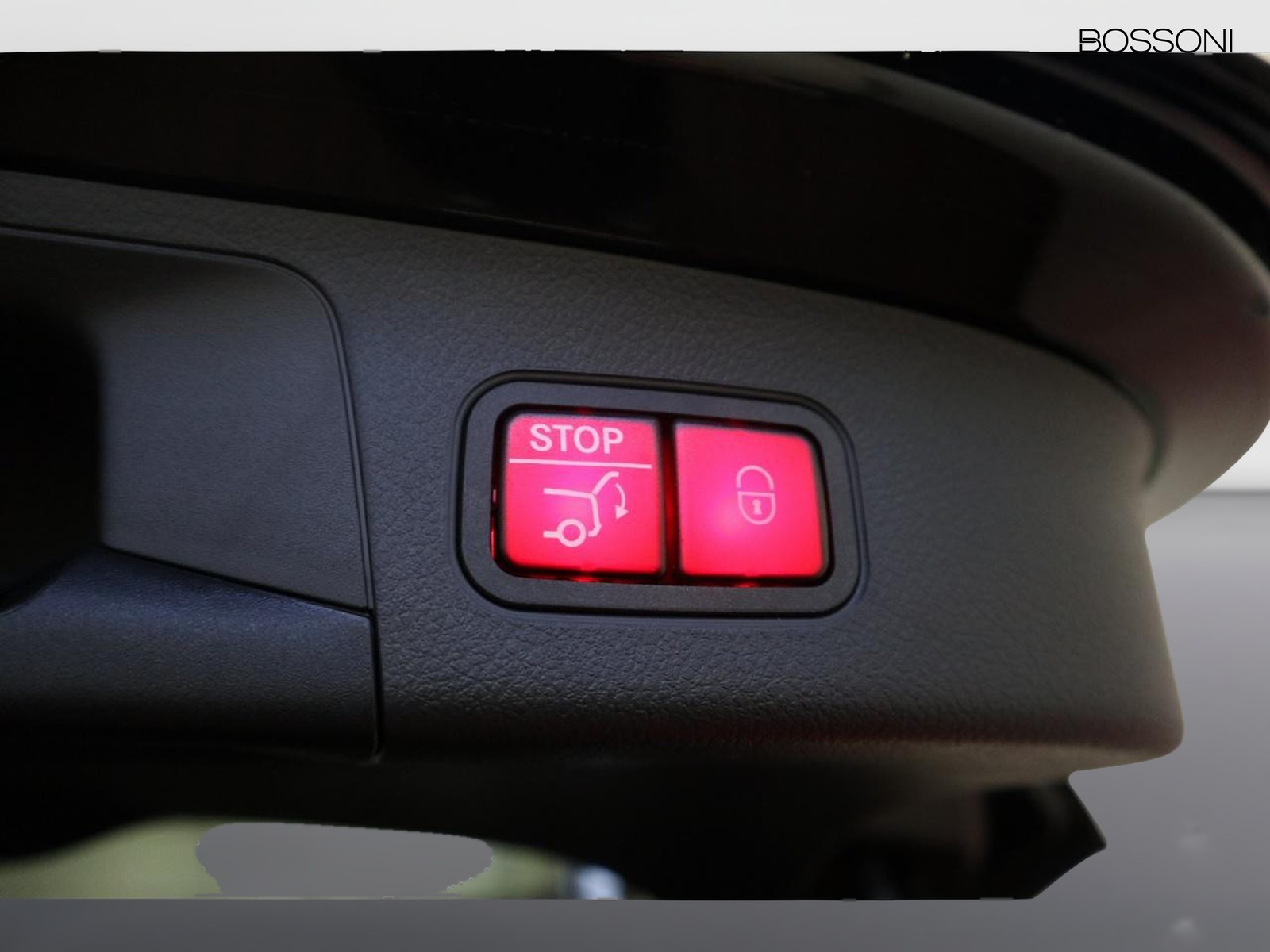 18 - Mercedes GLA 180 d amg line advanced plus 8g-dct