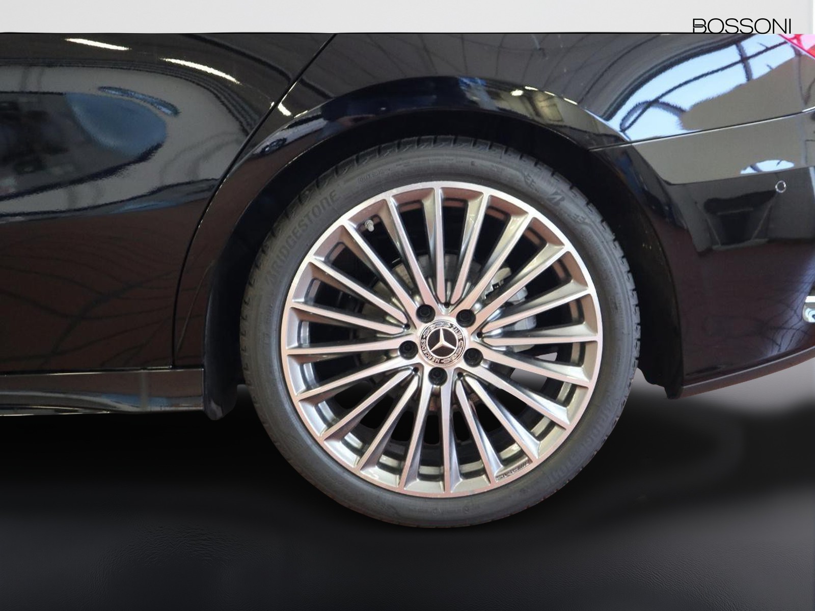 4 - Mercedes Classe A 180 d amg line advanced plus 8g-dct