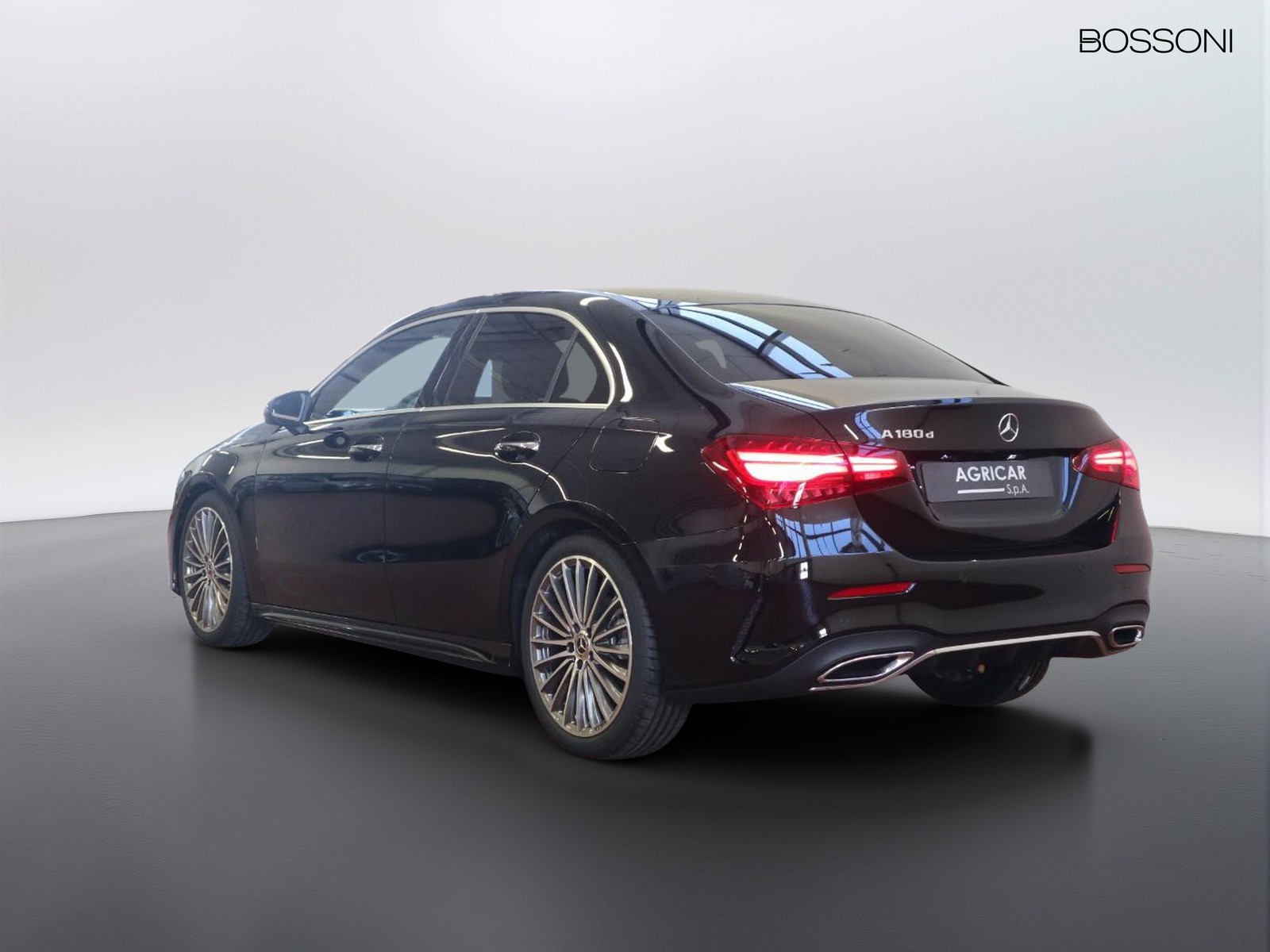 5 - Mercedes Classe A 180 d amg line advanced plus 8g-dct