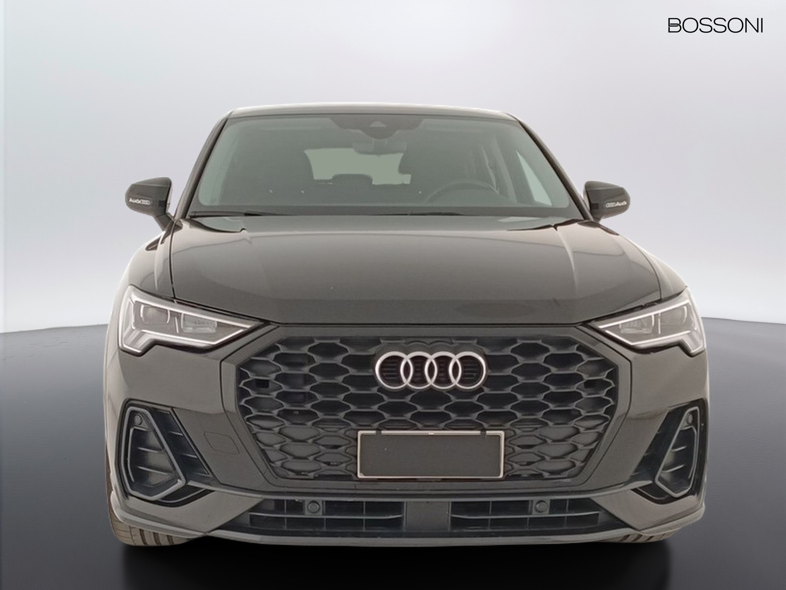 2 - Audi Q3 sportback 35 2.0 tdi s tronic