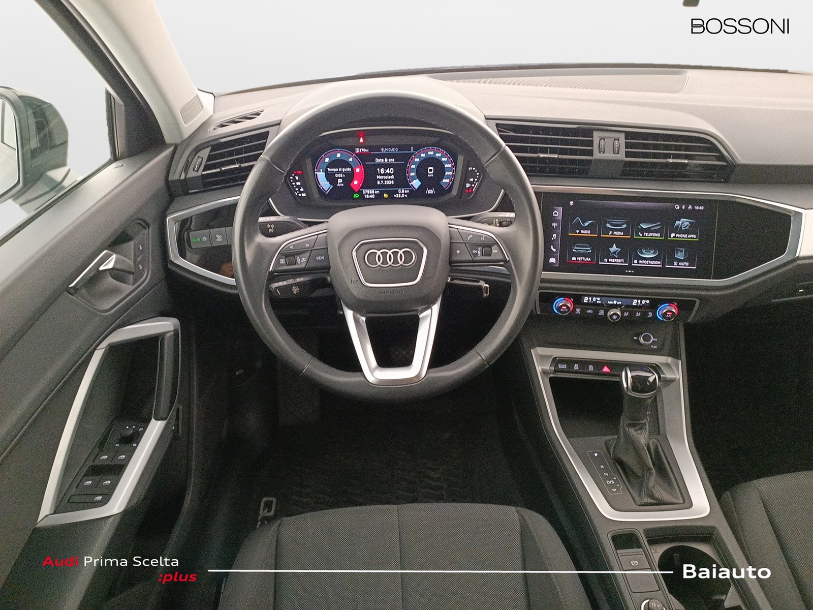 8 - Audi Q3 sportback 35 2.0 tdi s tronic