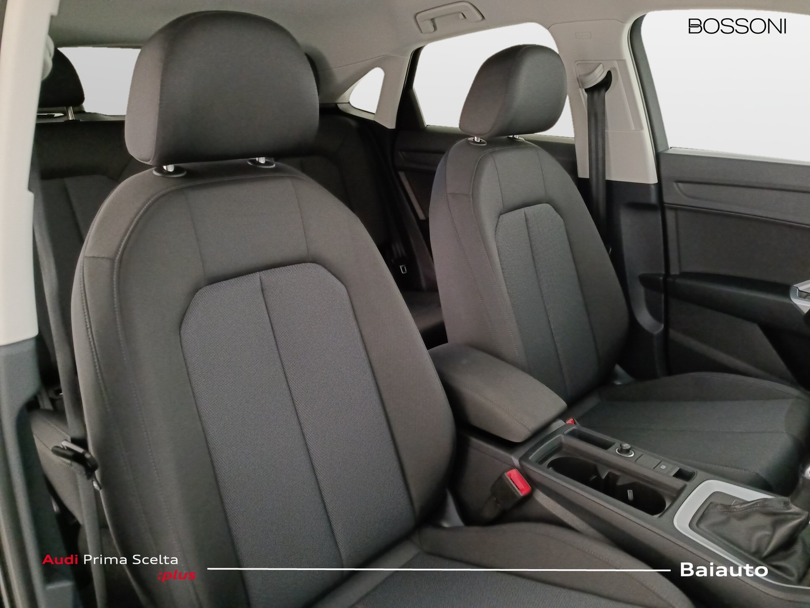 21 - Audi Q3 sportback 35 2.0 tdi s tronic