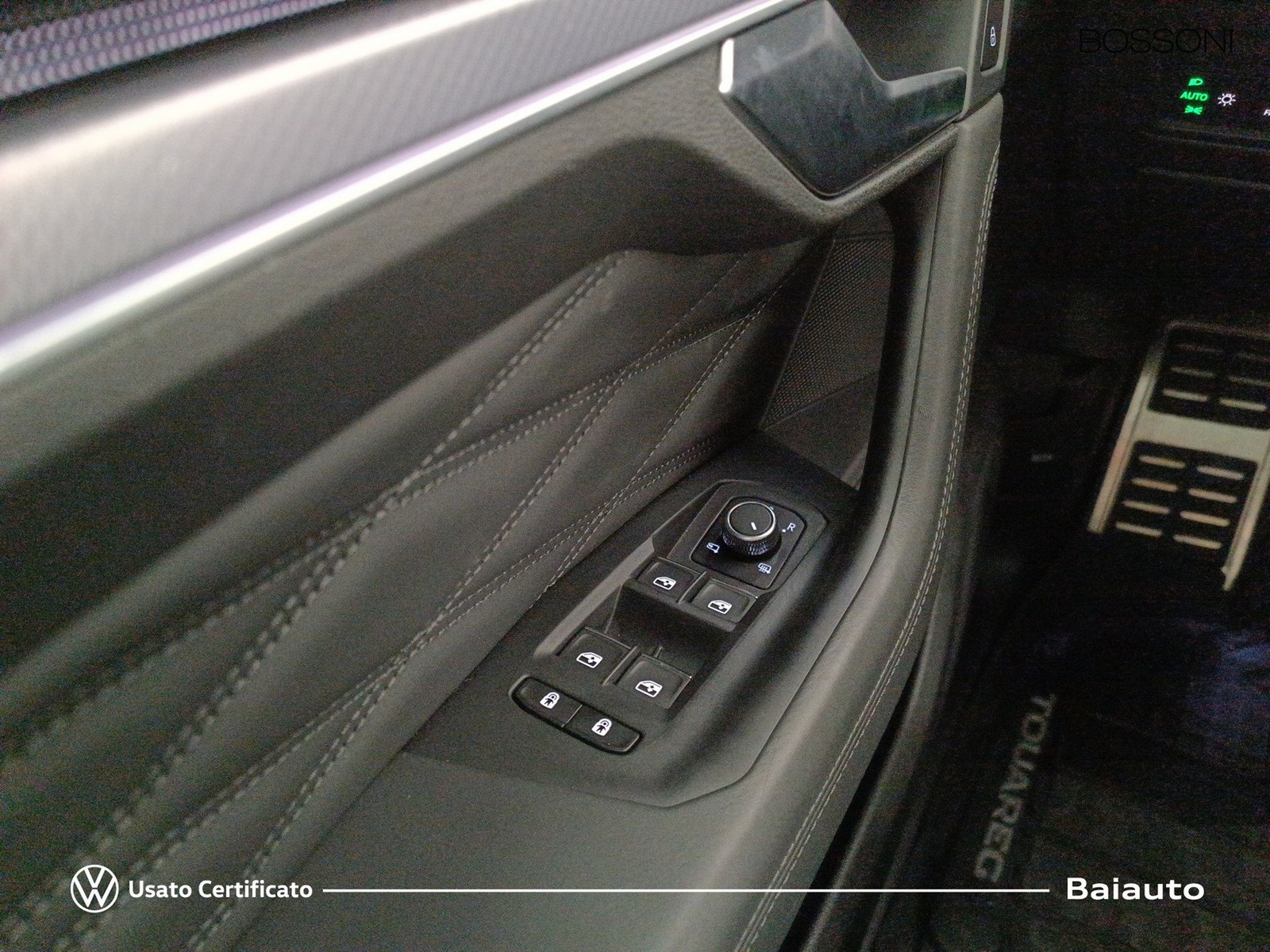 15 - Volkswagen Touareg 3.0 v6 tsi ehybrid r 4motion tiptronic