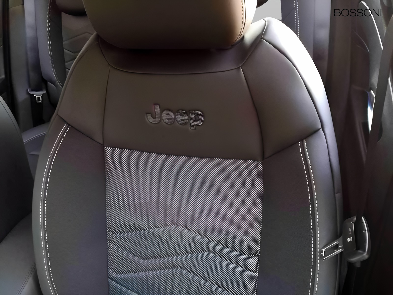 17 - Jeep Avenger 1.2 turbo 100cv altitude fwd