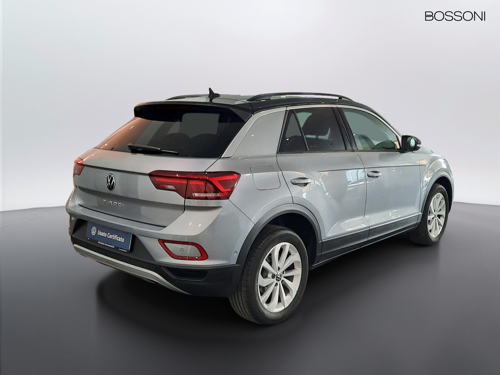 4 - Volkswagen T-Roc 1.0 tsi 110cv life