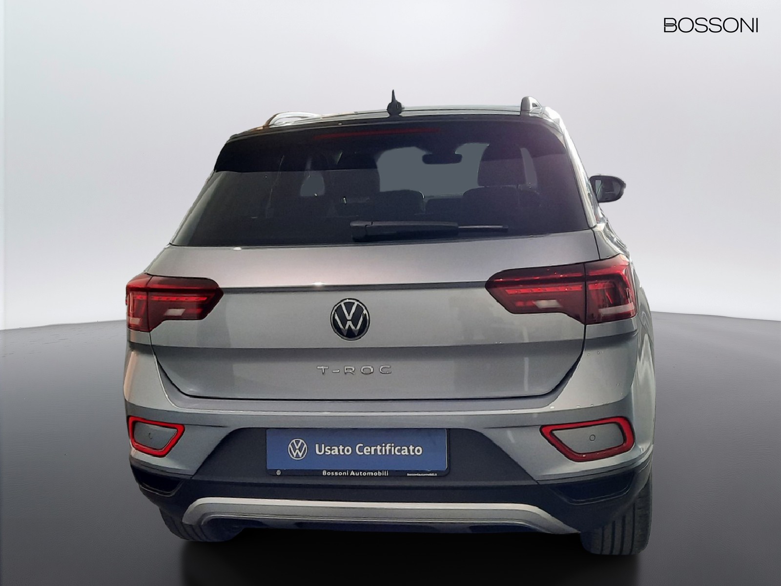 5 - Volkswagen T-Roc 1.0 tsi 110cv life