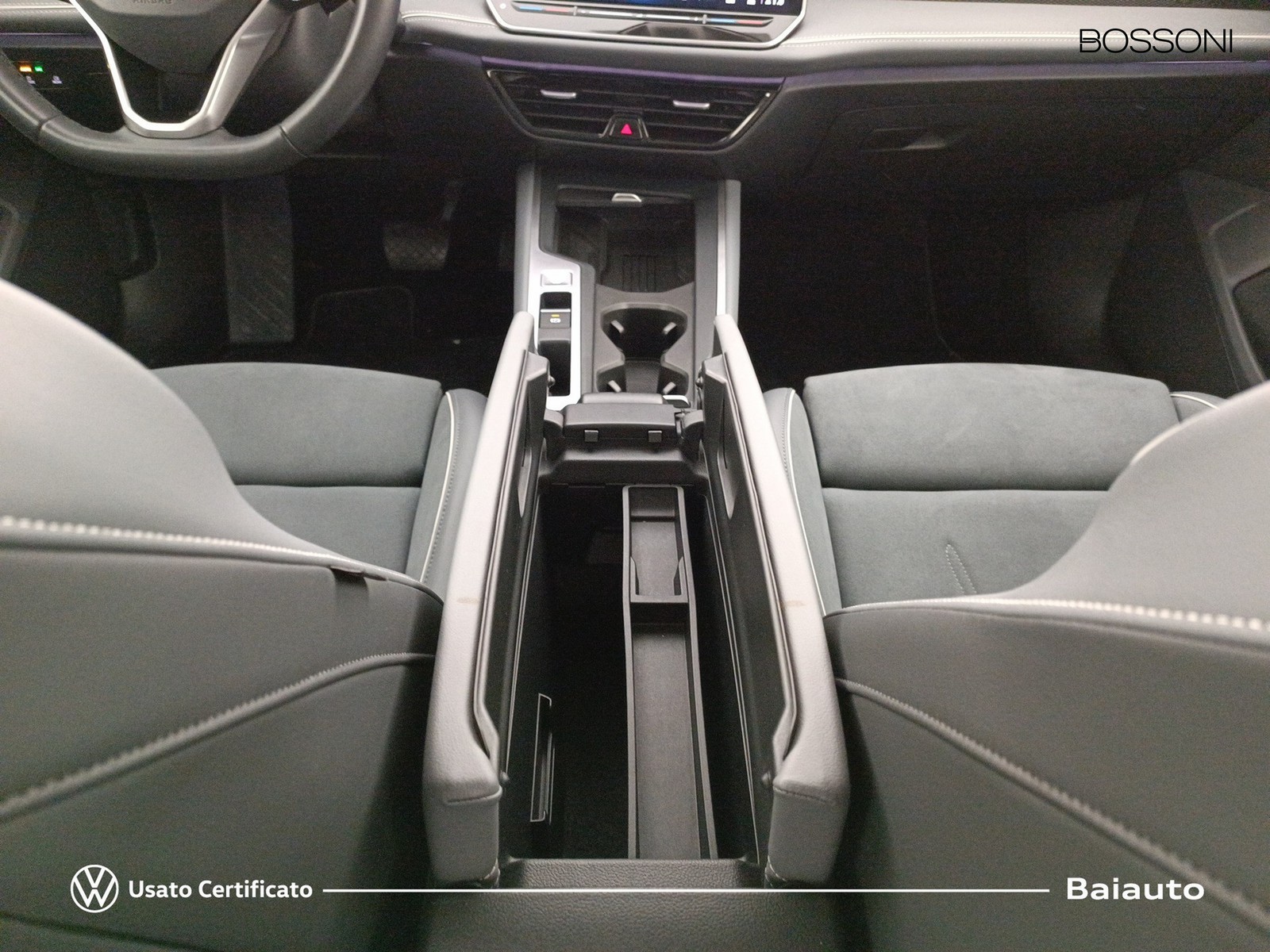 14 - Volkswagen Passat 2.0 tdi scr evo 150cv business dsg