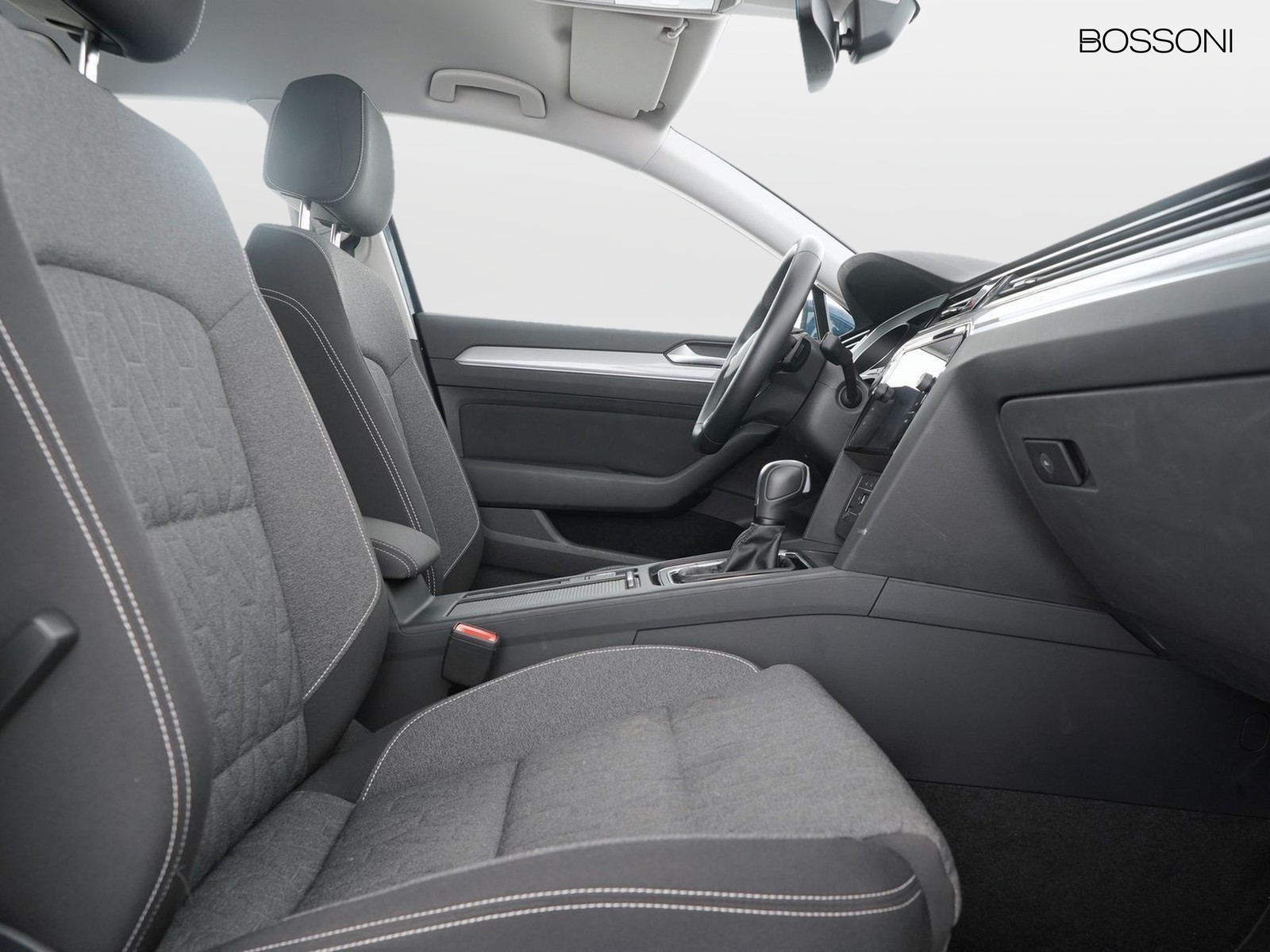 8 - Volkswagen Passat variant 2.0 tdi scr evo 150cv business dsg