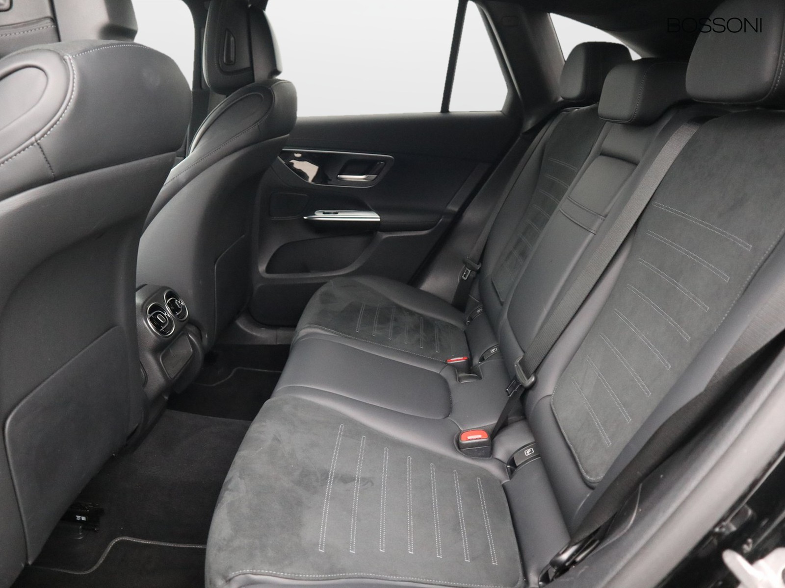 8 - Mercedes GLC suv 220 d amg advanced 4matic 9g-tronic