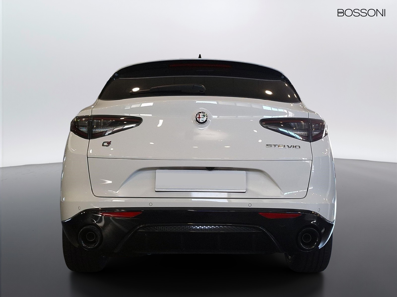 5 - Alfa Romeo Stelvio 2.2 turbo 210cv veloce q4 at8