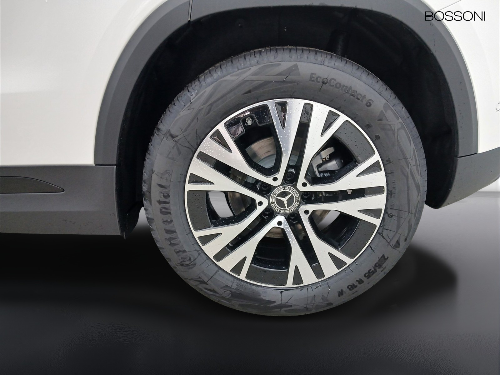 4 - Mercedes GLA 180 d progressive advanced 8g-dct