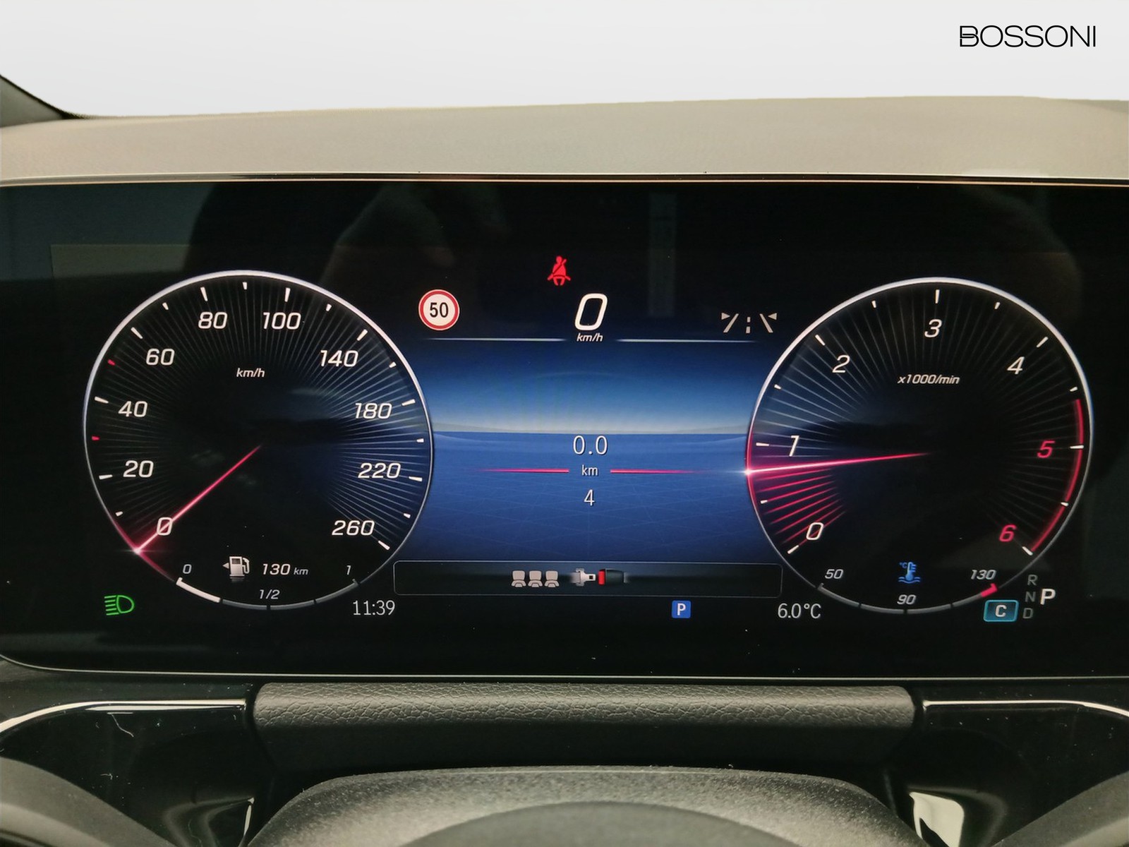 9 - Mercedes GLA 180 d progressive advanced 8g-dct