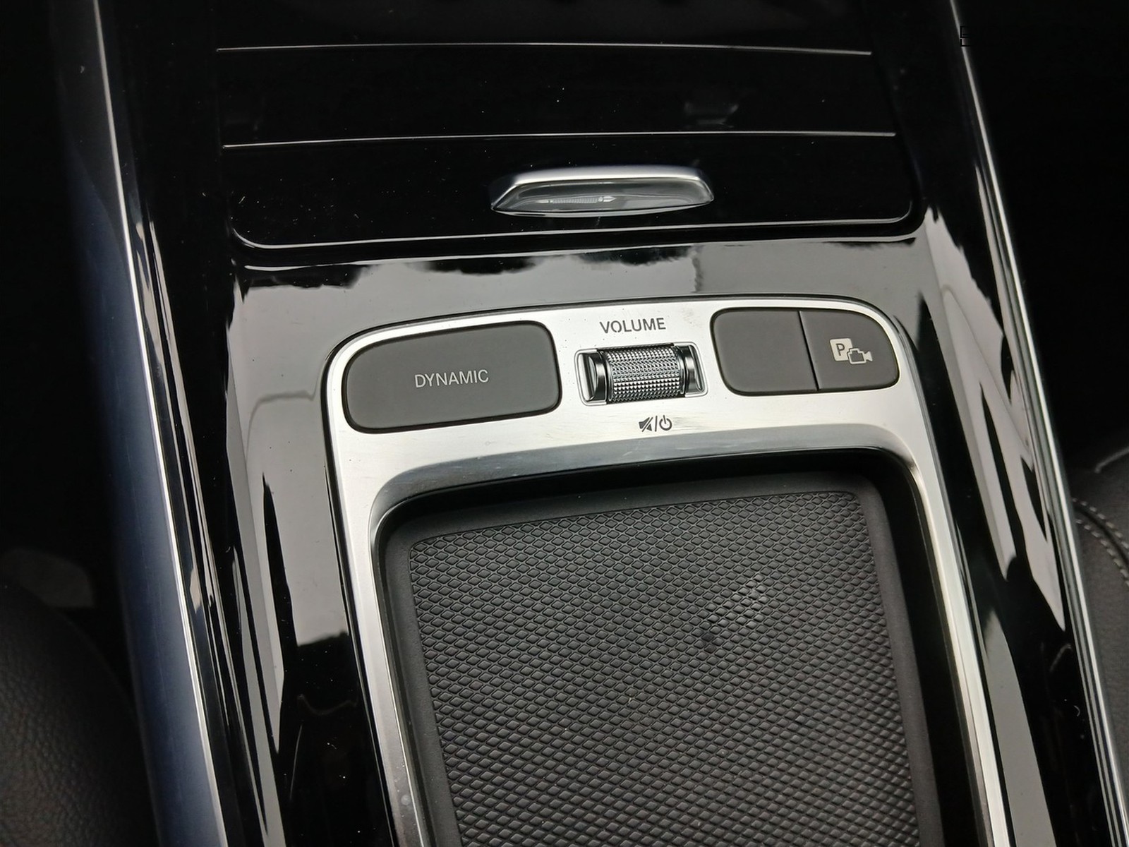 14 - Mercedes GLA 180 d progressive advanced 8g-dct