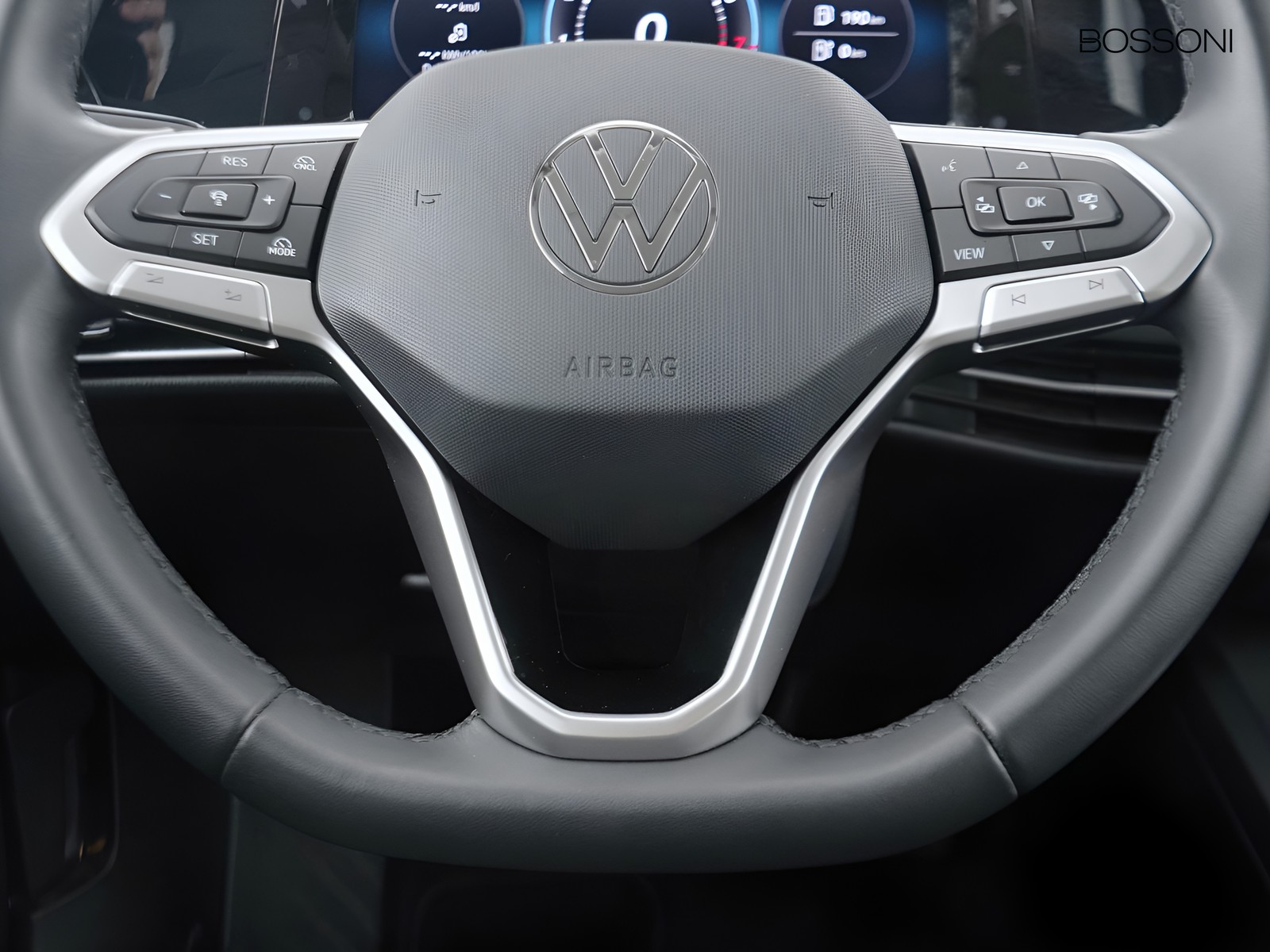 15 - Volkswagen Golf 1.5 tsi ehybrid 204cv edition plus dsg