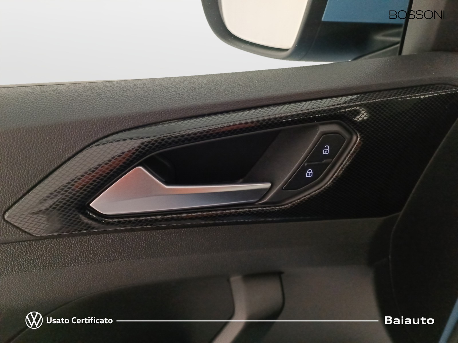 16 - Volkswagen T-Cross 1.0 tsi 115cv life dsg