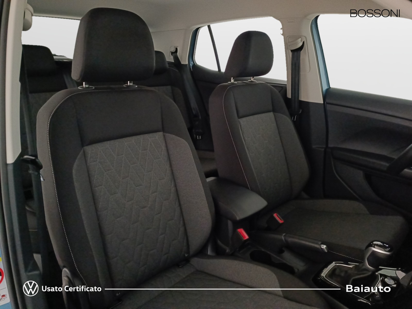 17 - Volkswagen T-Cross 1.0 tsi 115cv life dsg
