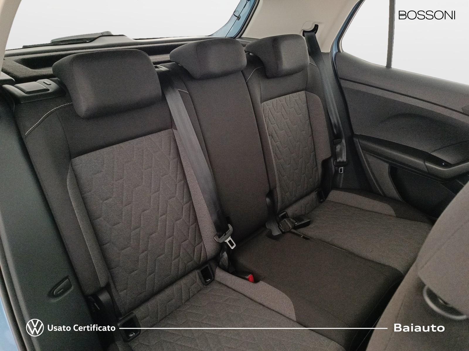 18 - Volkswagen T-Cross 1.0 tsi 115cv life dsg