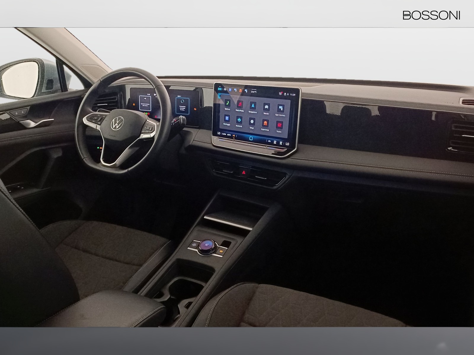 6 - Volkswagen Tiguan 2.0 tdi scr 150cv life dsg