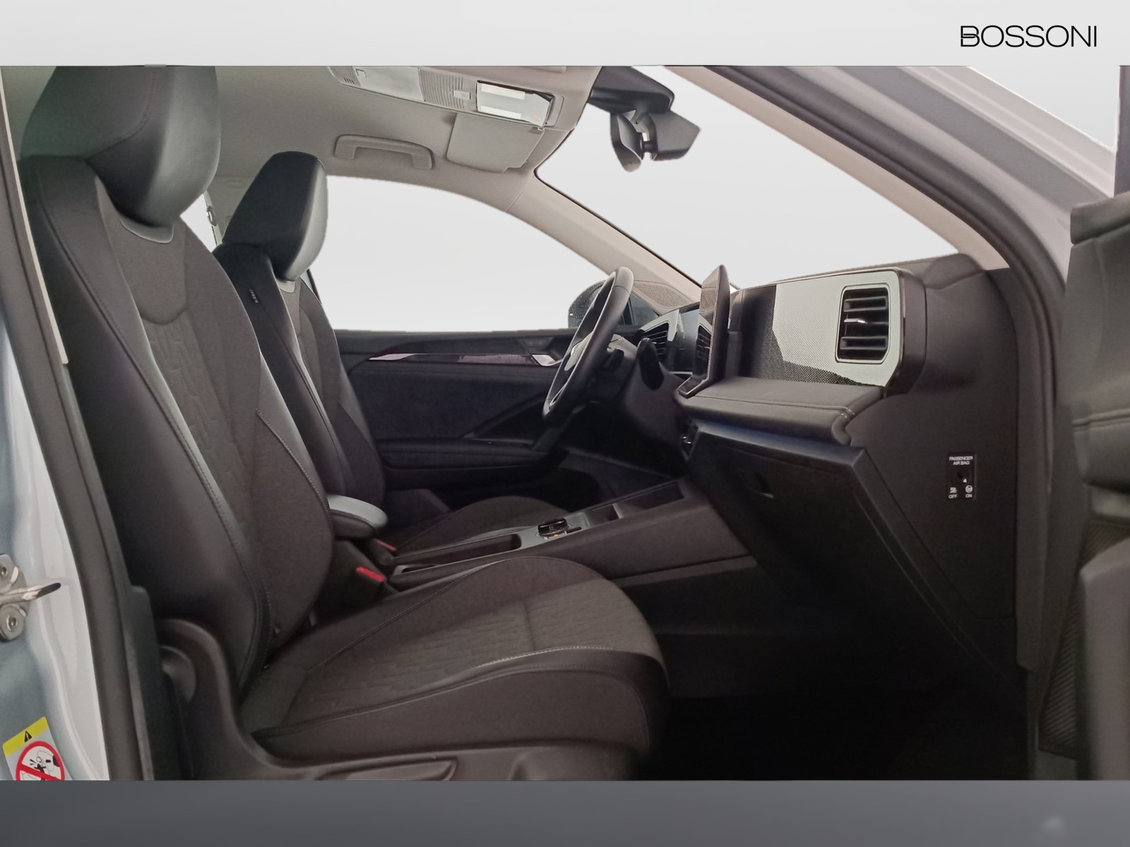 8 - Volkswagen Tiguan 2.0 tdi scr 150cv life dsg