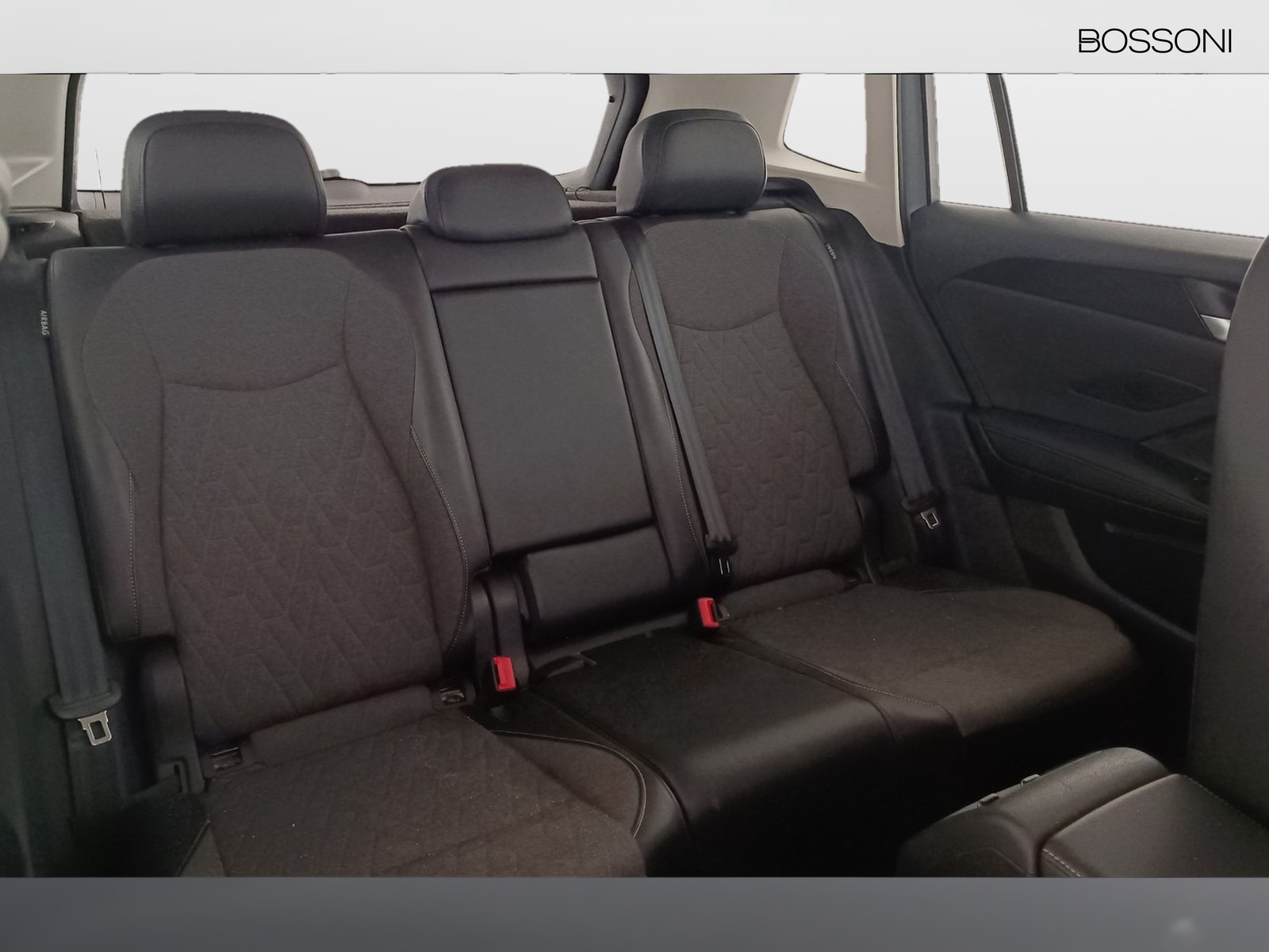 32 - Volkswagen Tiguan 2.0 tdi scr 150cv life dsg