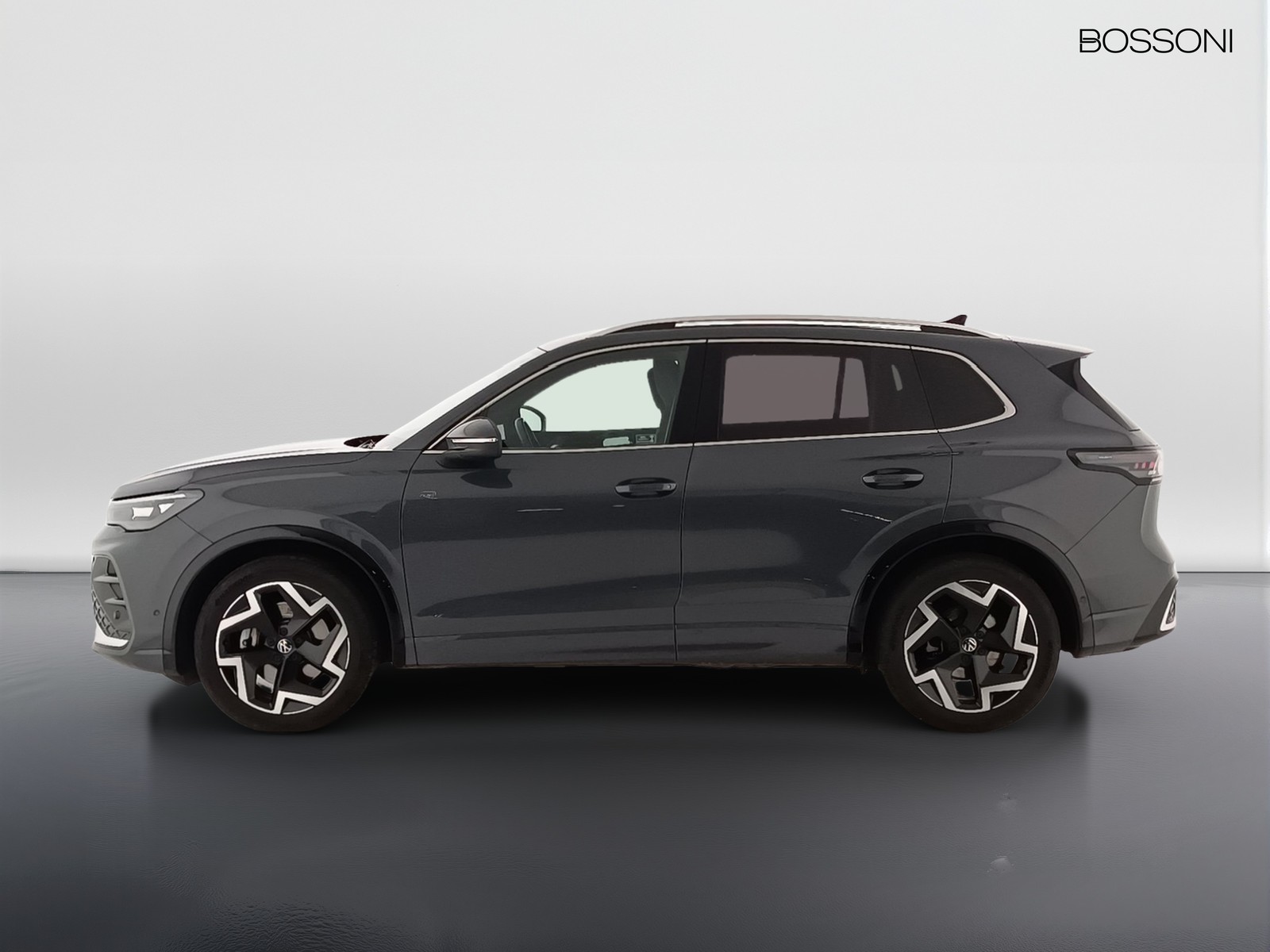 3 - Volkswagen Tiguan 2.0 tdi scr 150cv r-line dsg