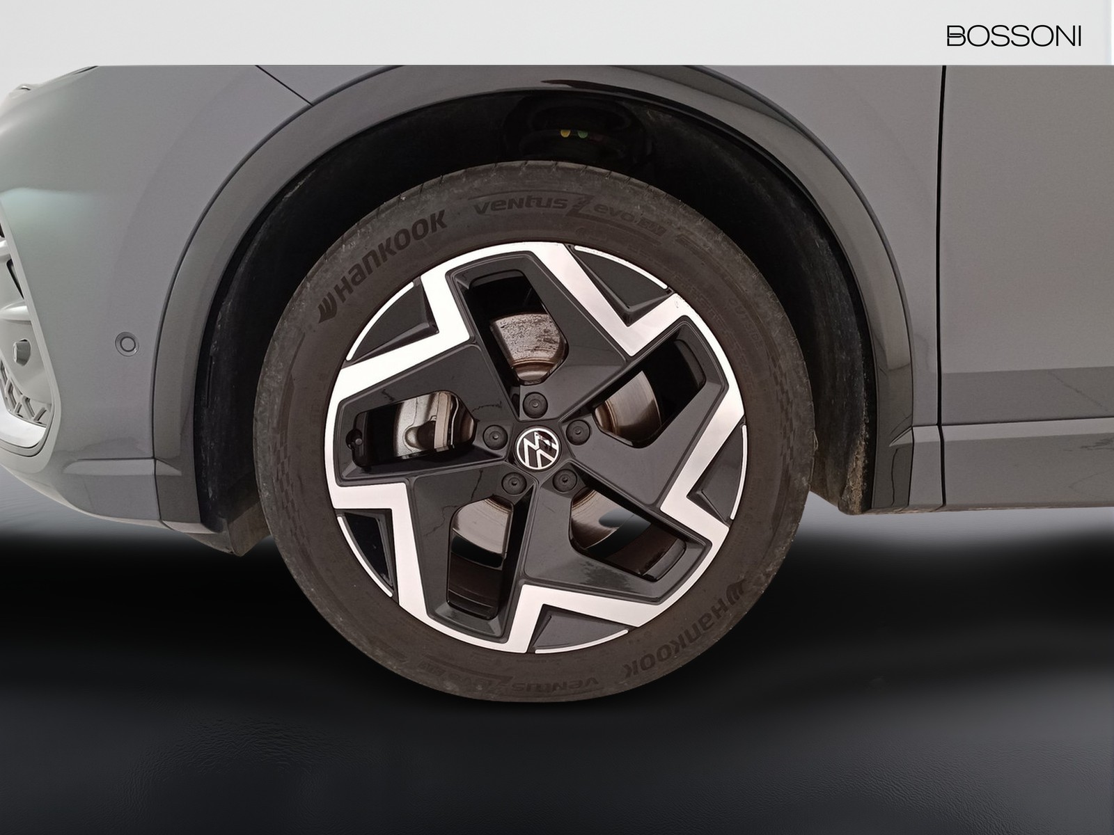 11 - Volkswagen Tiguan 2.0 tdi scr 150cv r-line dsg
