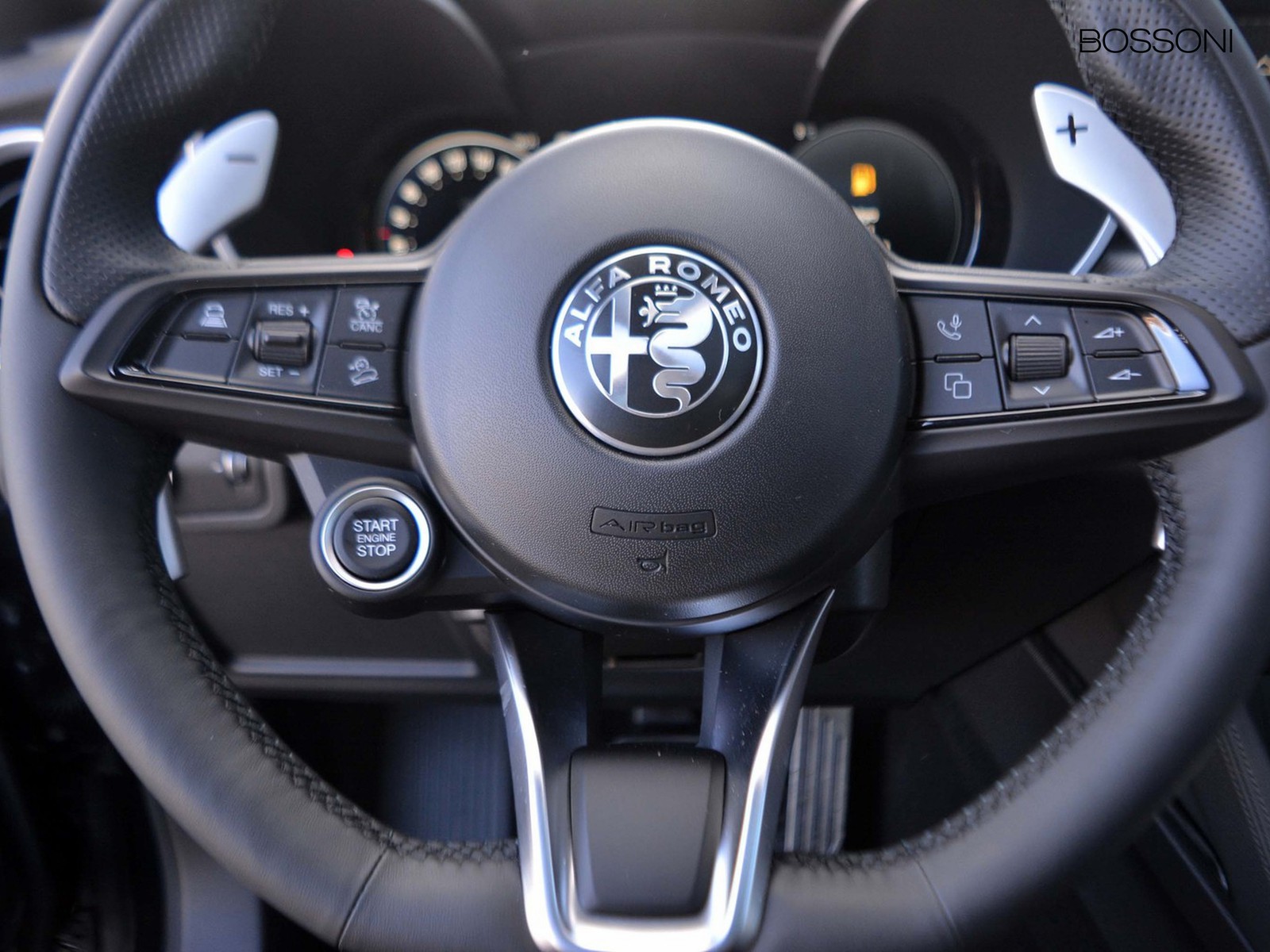 18 - Alfa Romeo Stelvio 2.2 turbo 210cv veloce q4 at8