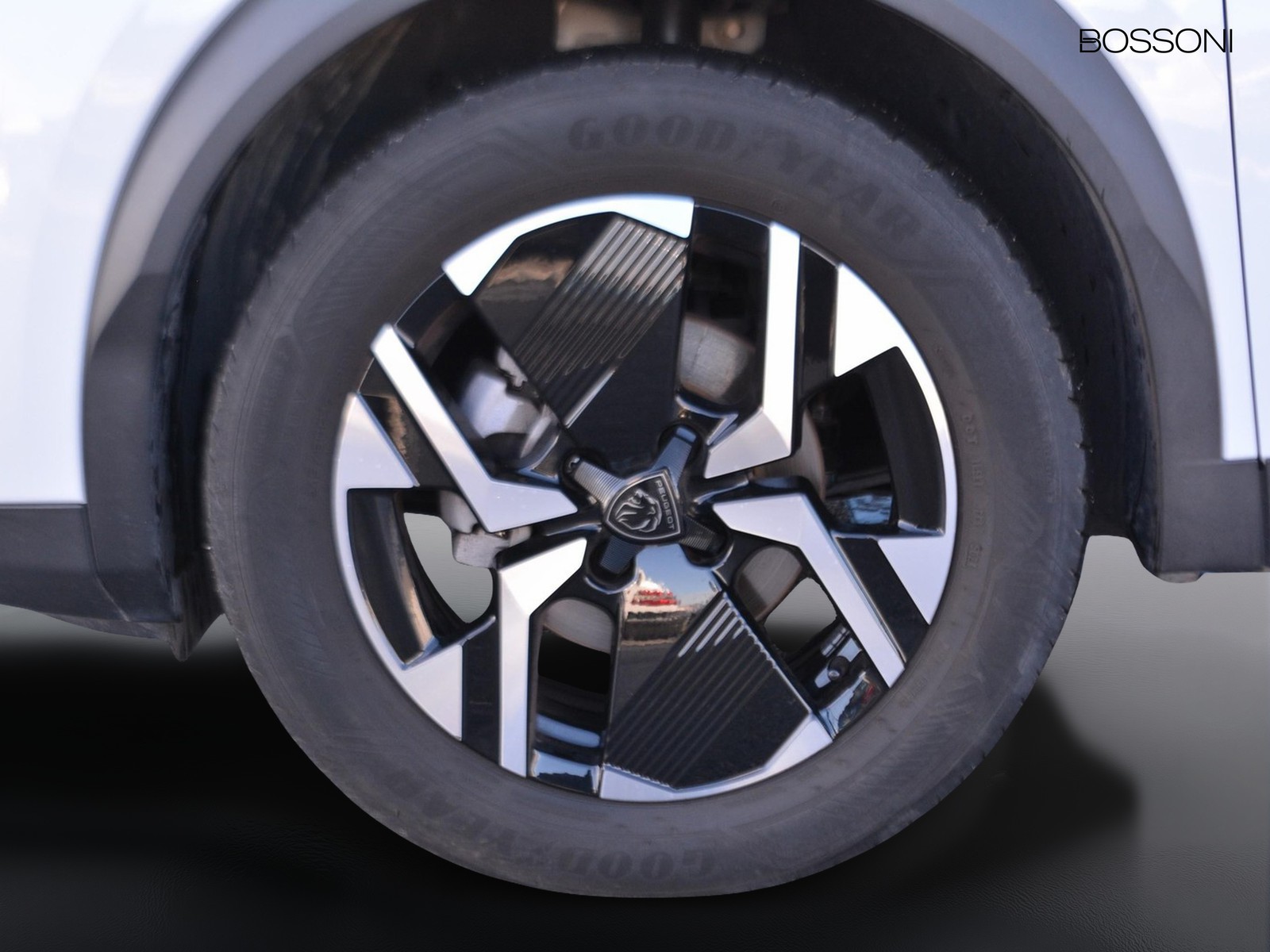 15 - Peugeot 2008 1.2 puretech 100cv allure s&s