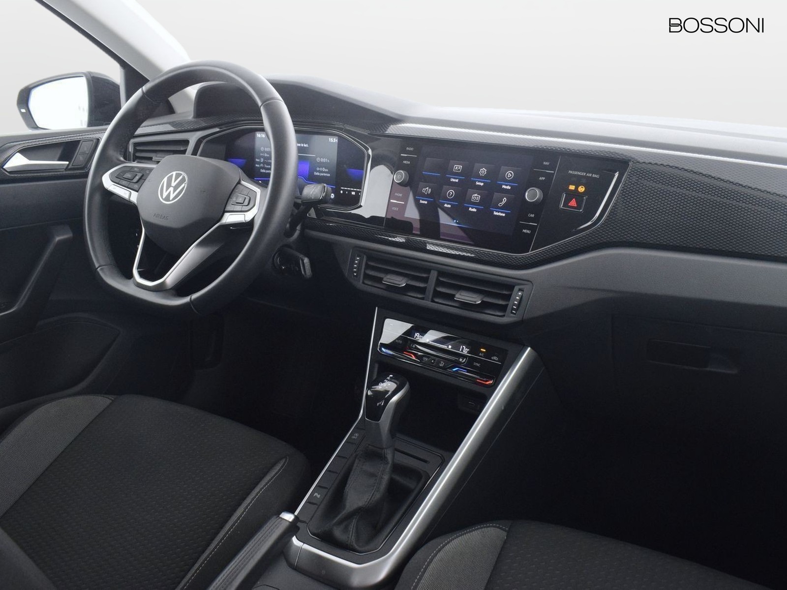 6 - Volkswagen Polo 1.0 tsi 95cv life dsg