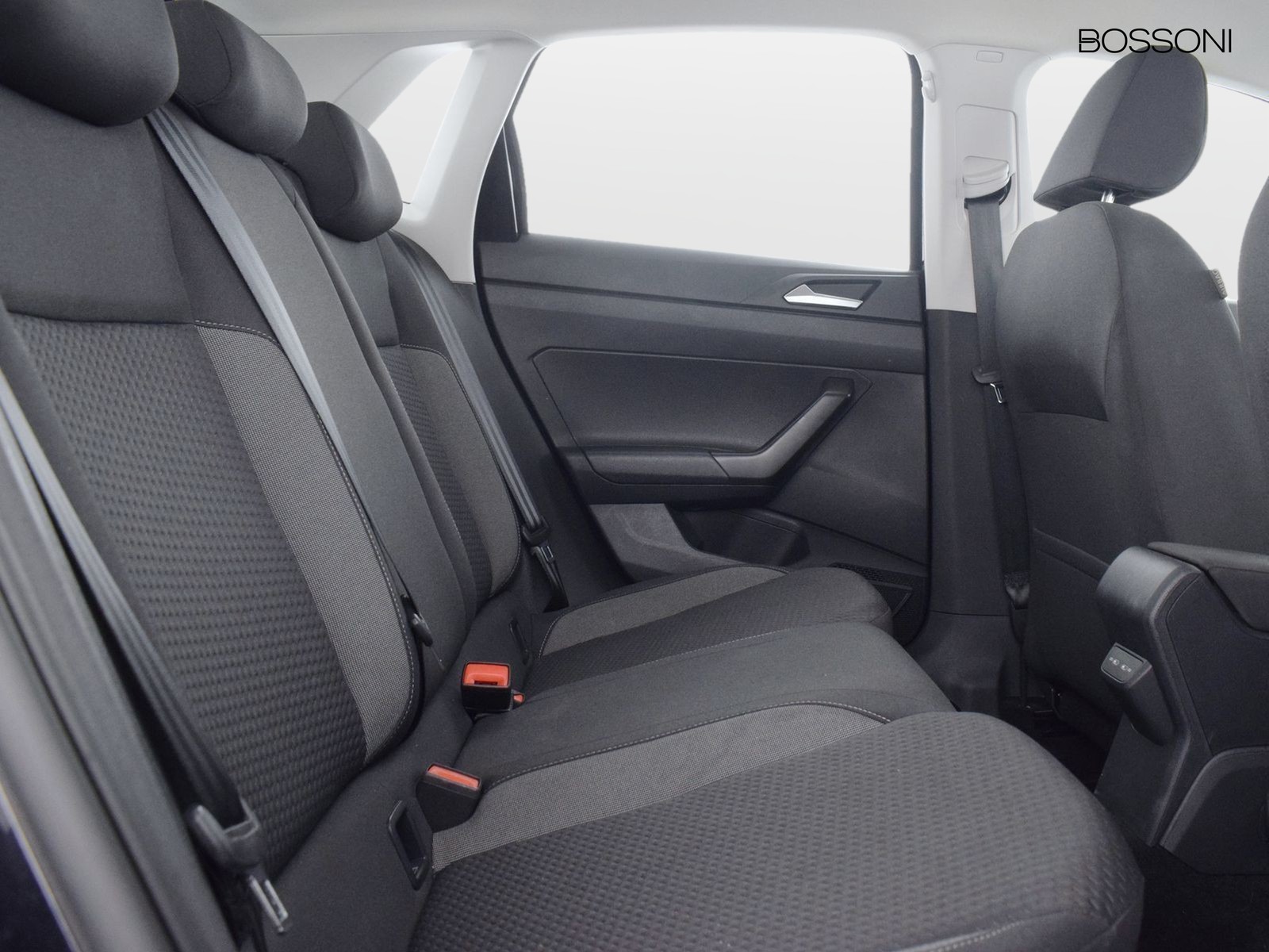 9 - Volkswagen Polo 1.0 tsi 95cv life dsg
