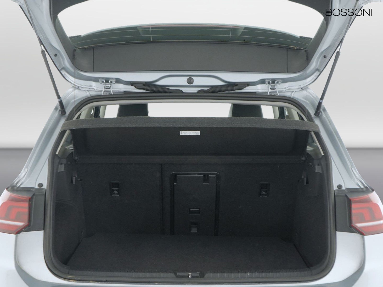 10 - Volkswagen Golf 2.0 tdi scr 150cv style dsg