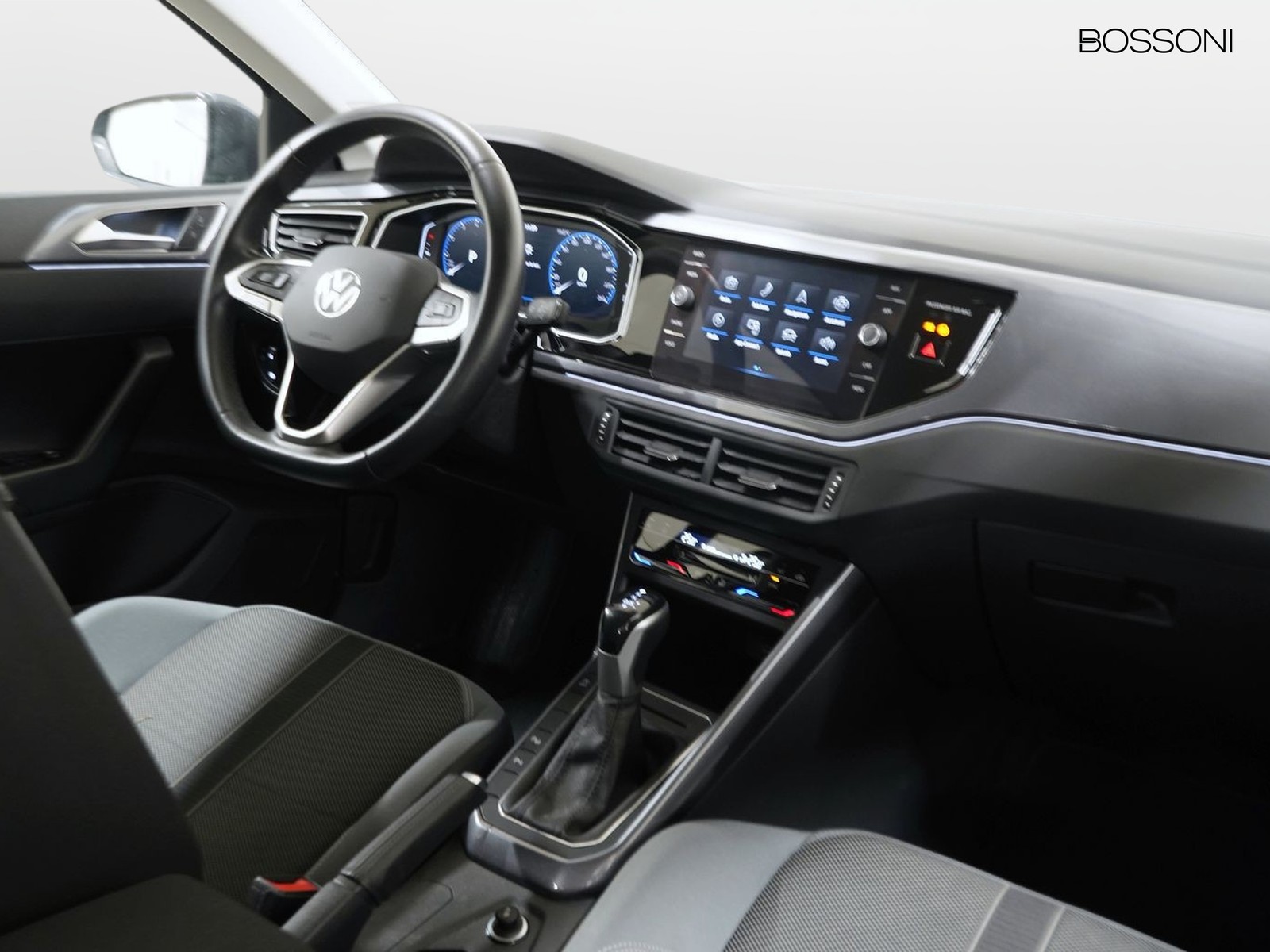 6 - Volkswagen Polo 1.0 tsi 110cv style dsg