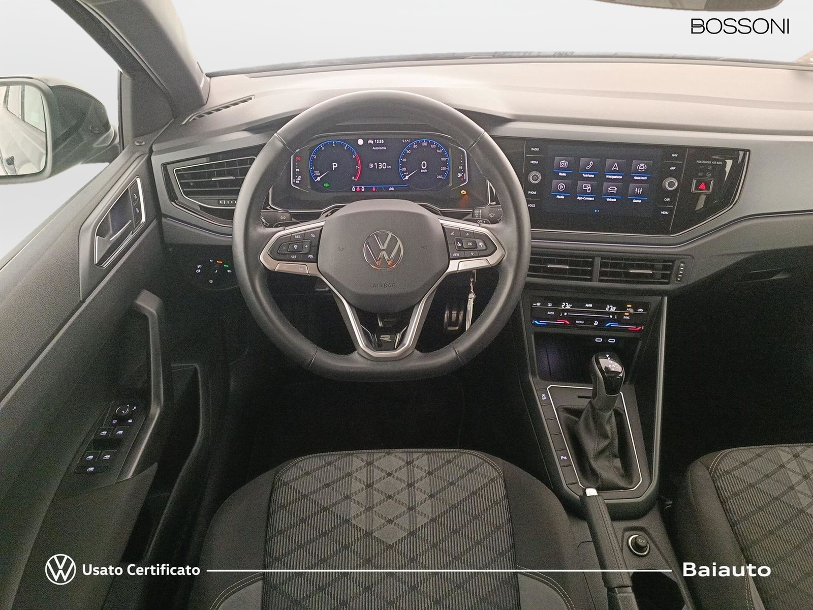 8 - Volkswagen Taigo 1.0 tsi 115cv r-line dsg