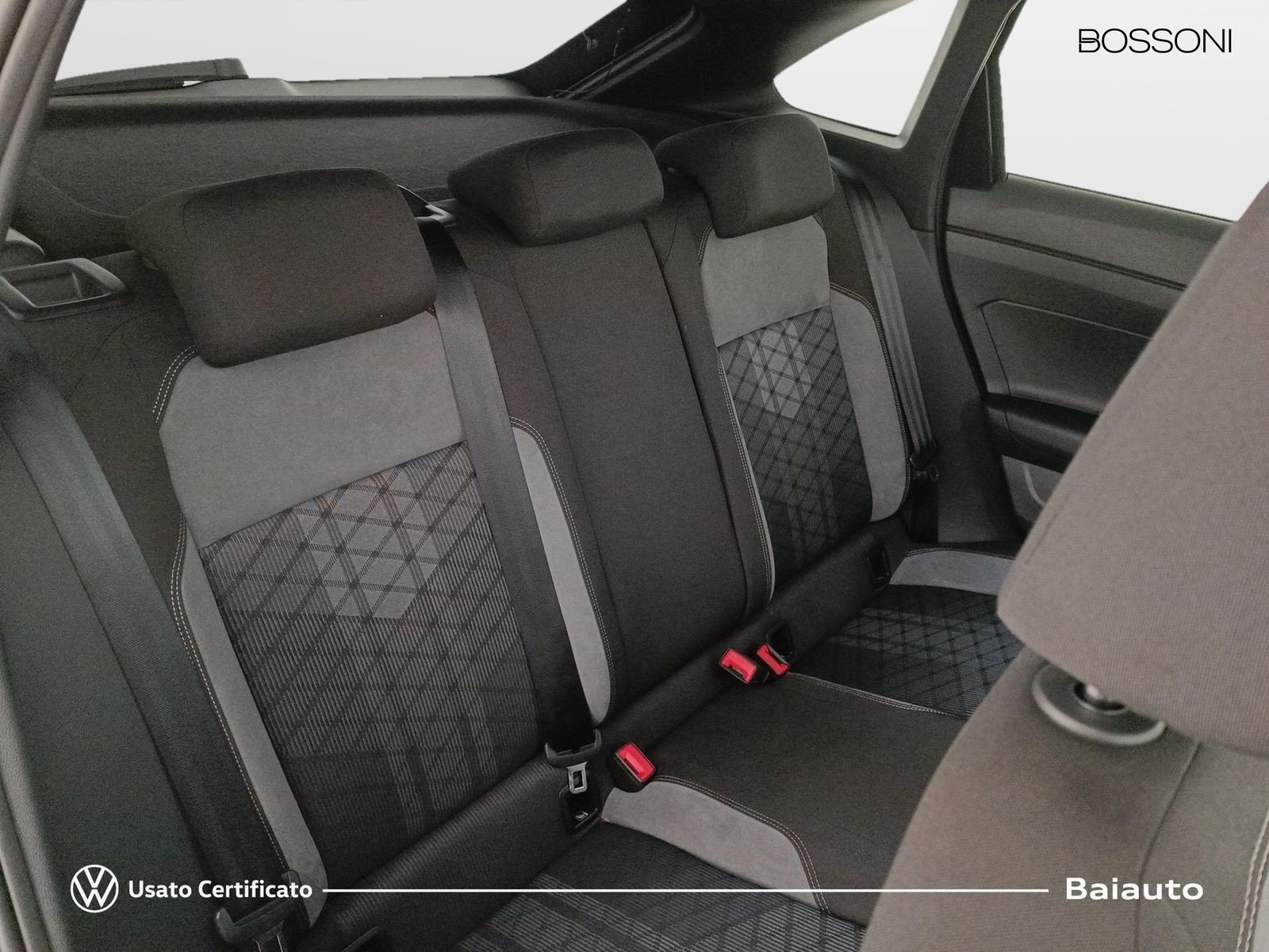 20 - Volkswagen Taigo 1.0 tsi 115cv r-line dsg