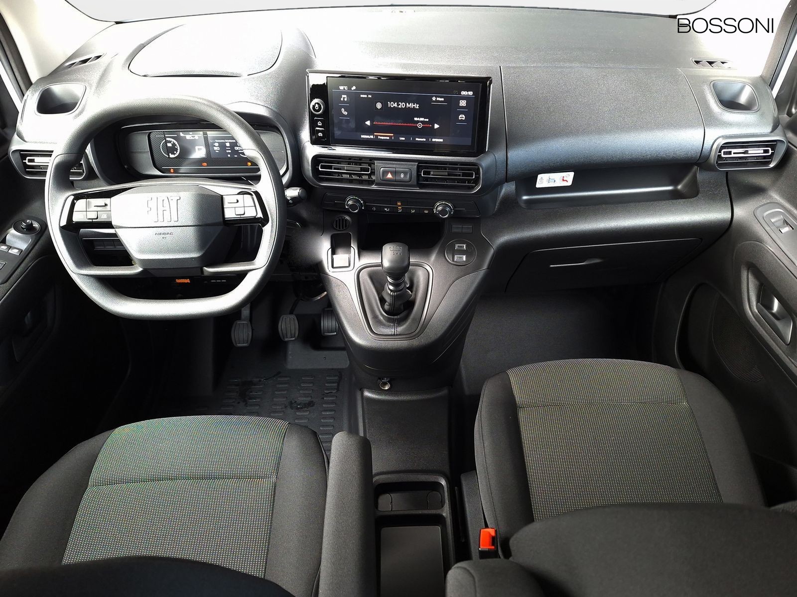 8 - Fiat Professional Doblò van d.cab xl 1.5 diesel 100cv
