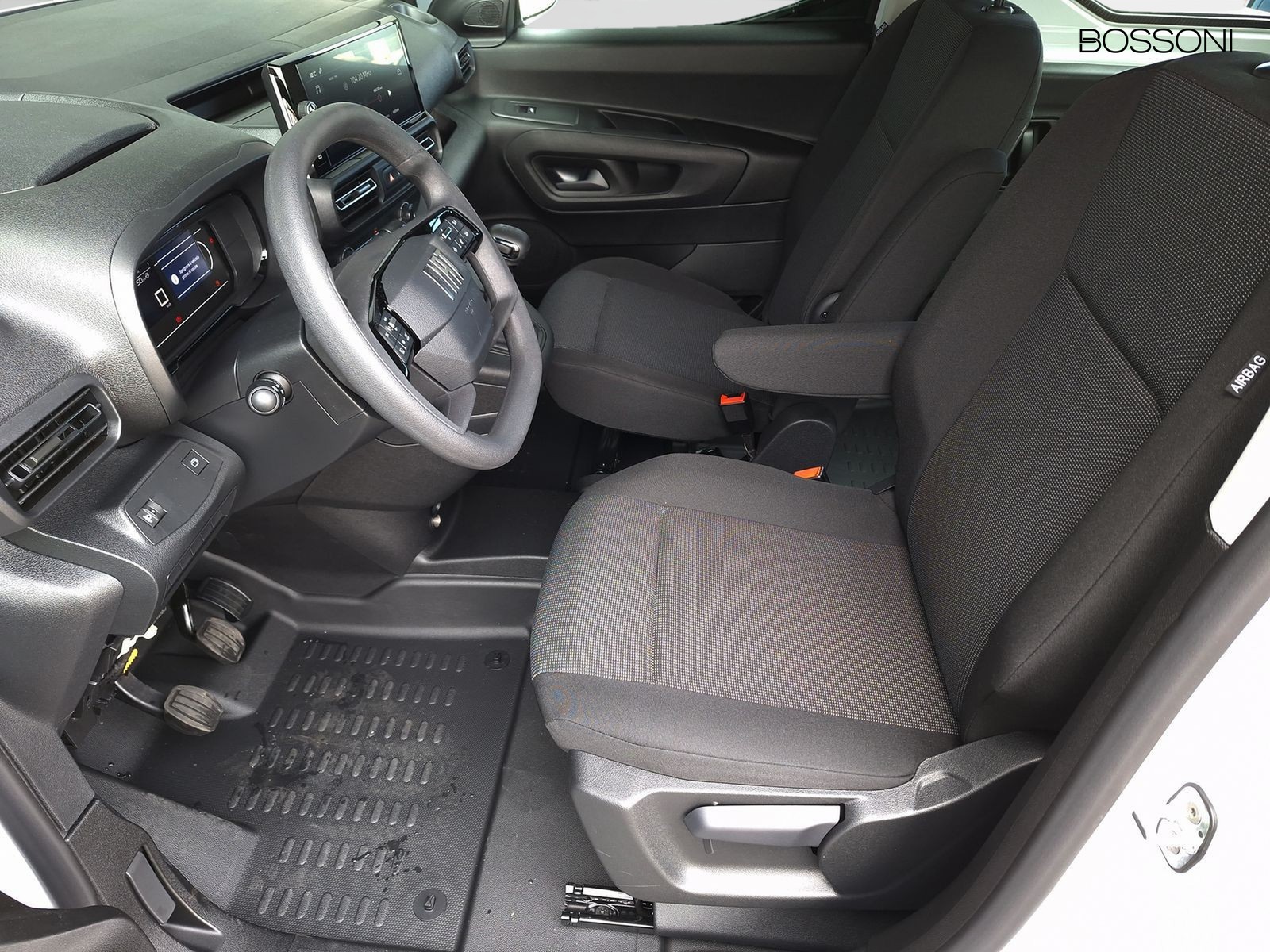 11 - Fiat Professional Doblò van d.cab xl 1.5 diesel 100cv